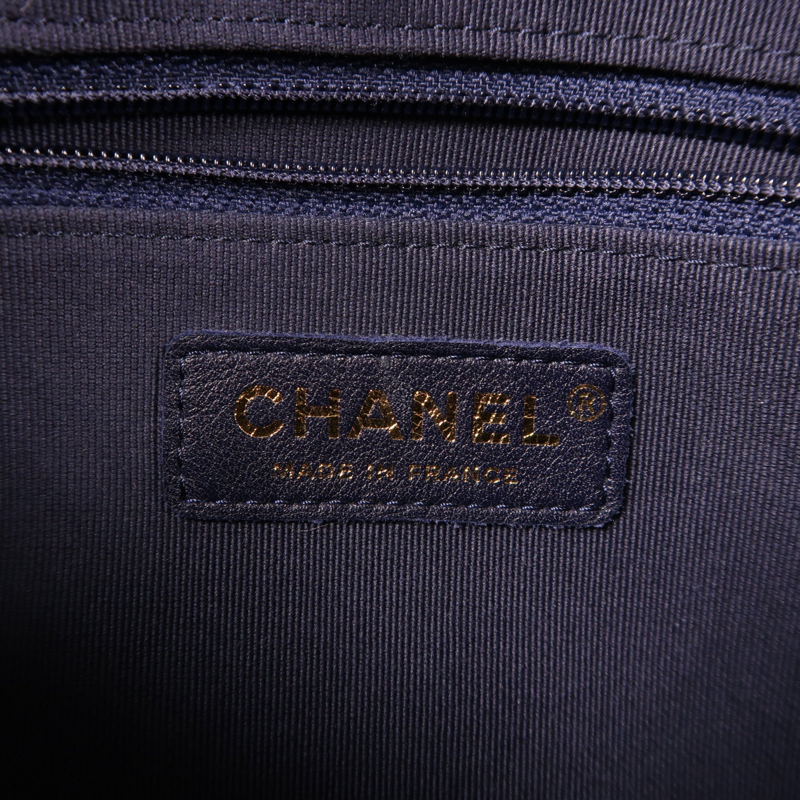 CHANEL 牛皮皮革Hobo Bag金扣鏈帶肩背袋紫色