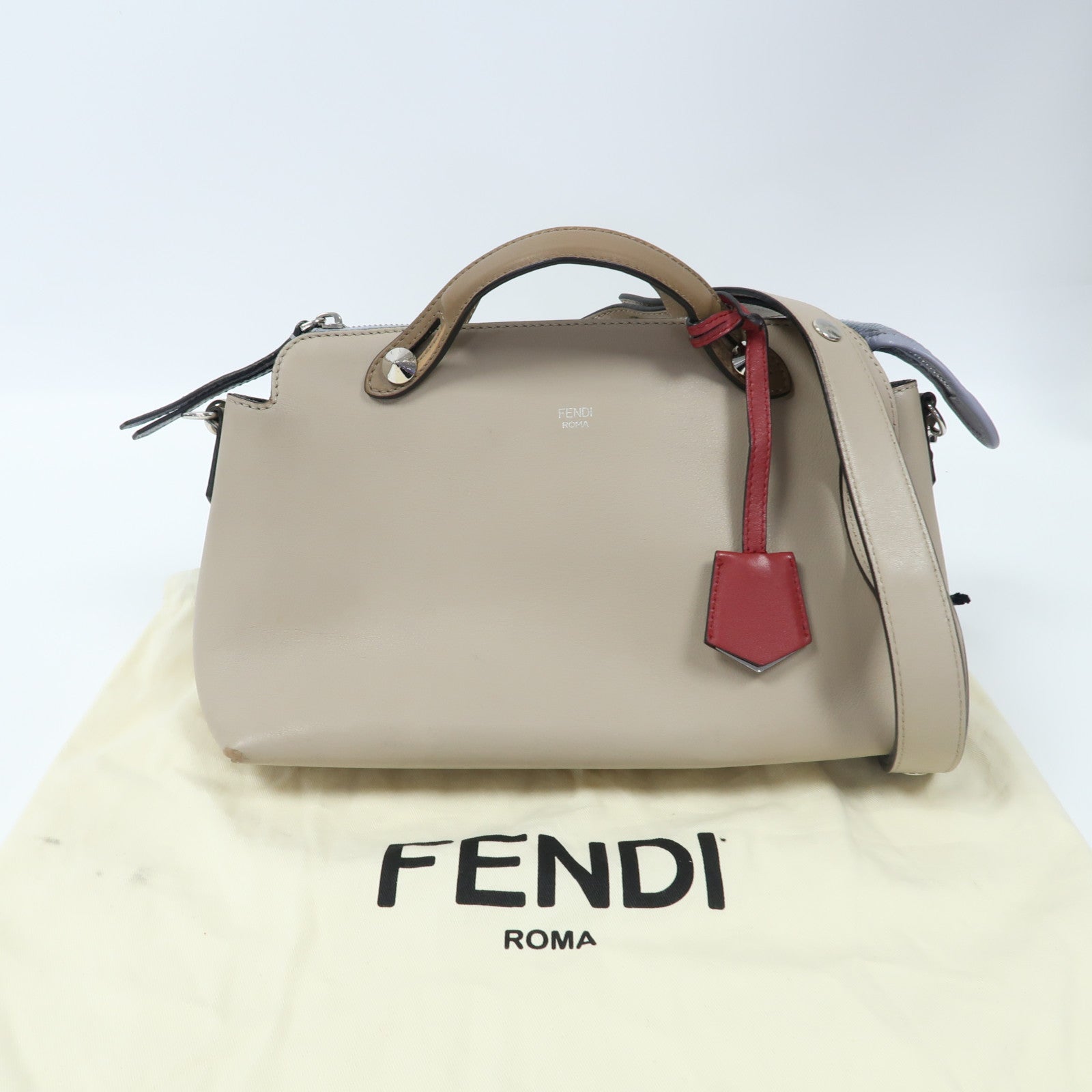 FENDI【激減優惠】 牛皮皮革By The Way銀扣手挽肩背兩用袋米色