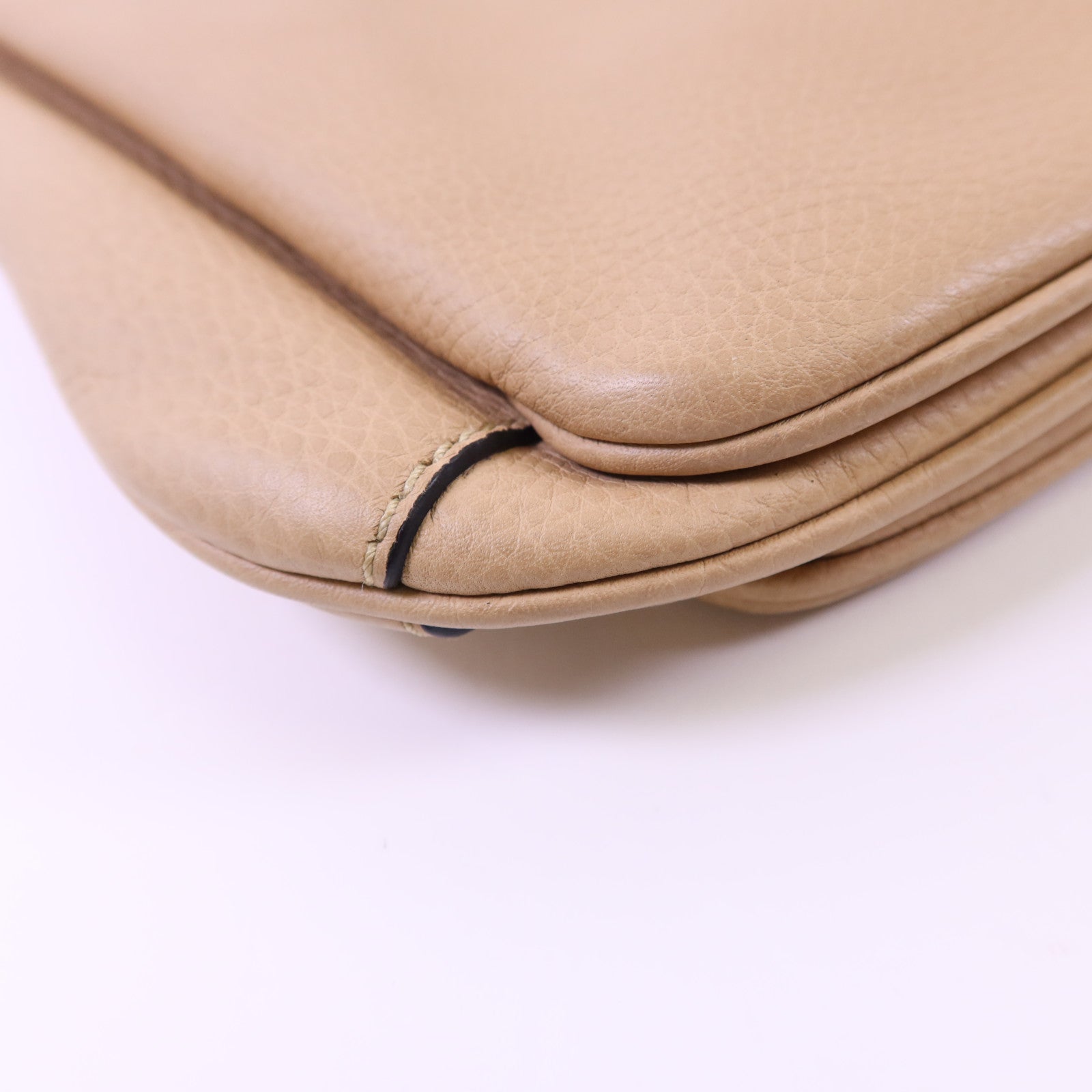 Valentino 【激減優惠】牛皮皮革Shoulder Bag金扣肩背袋