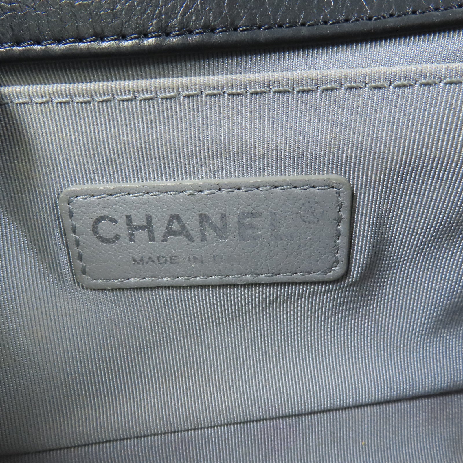 CHANEL 牛皮皮革Boy 20鏈帶肩背袋