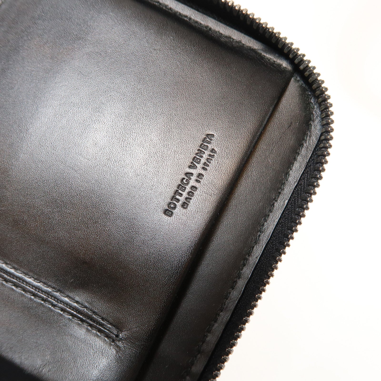 BOTTEGA VENETA 【激減優惠】織紋牛皮皮革Long Wallet銀扣長錢包黑色
