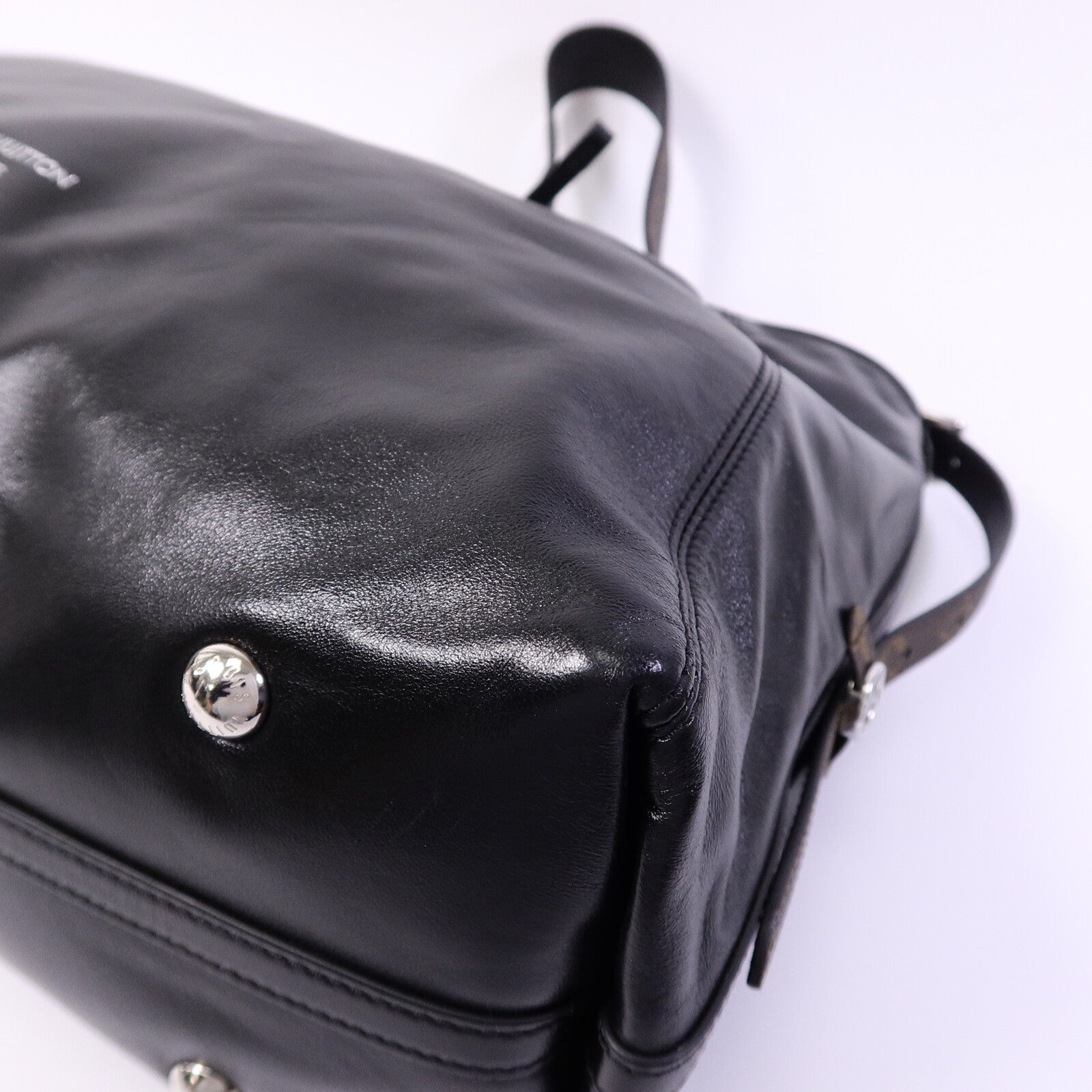 LOUIS VUITTON 羊皮皮革Carryall Vibe MM肩背袋