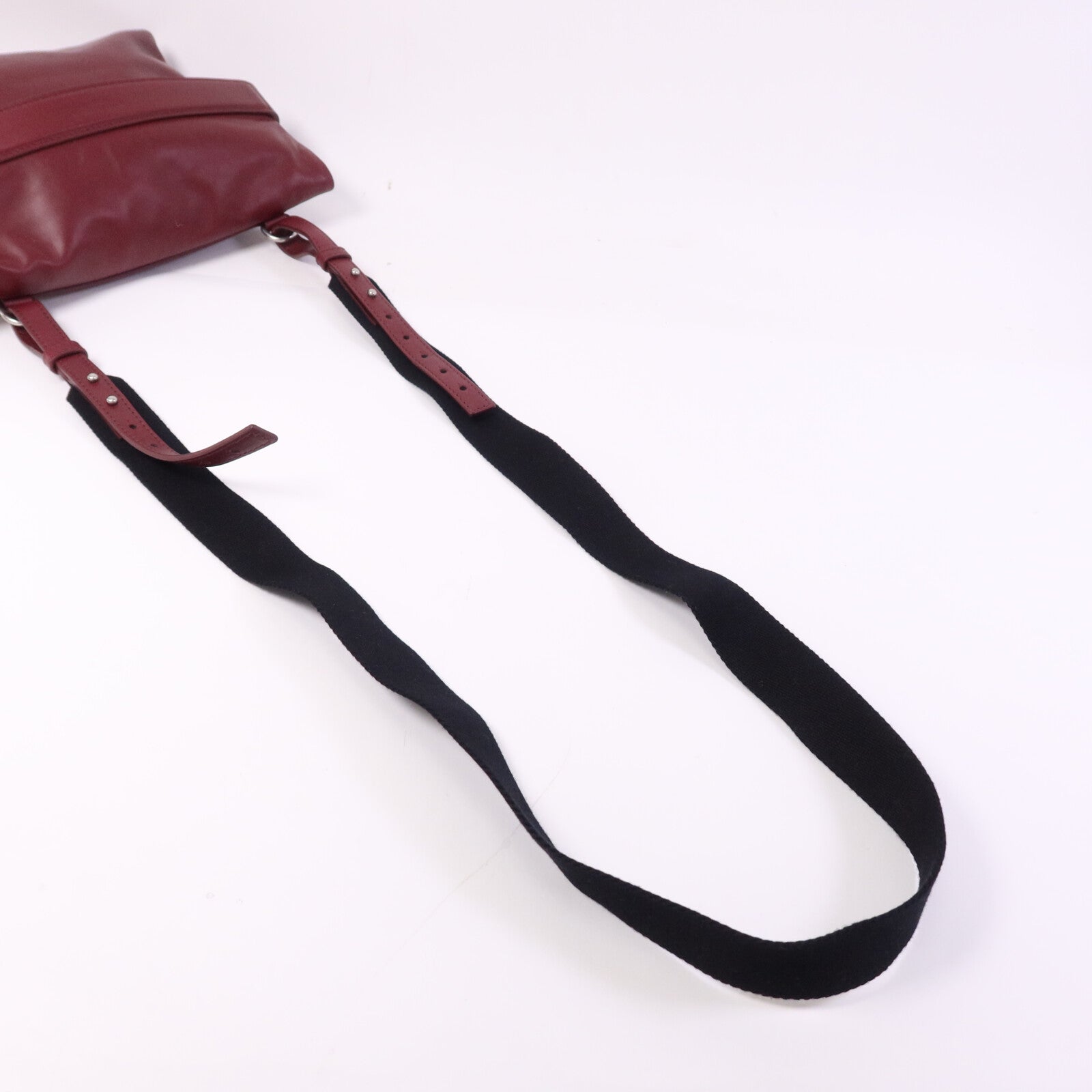 BOTTEGA VENETA 【激減優惠】牛皮皮革Marco Poio Messenger Bag銀扣肩背袋