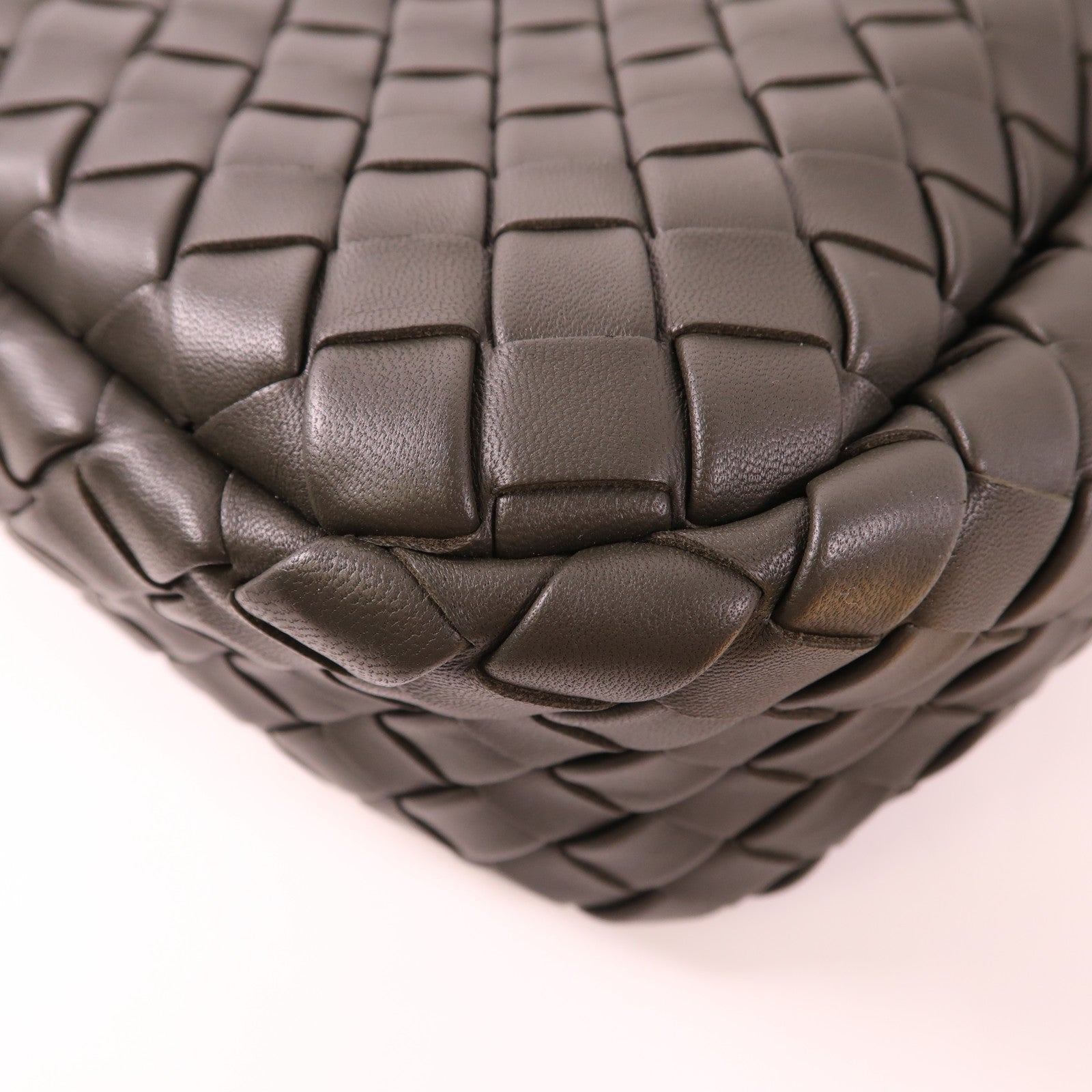 BOTTEGA VENETA 牛皮皮革Large Cobble Messenger銀扣肩背袋