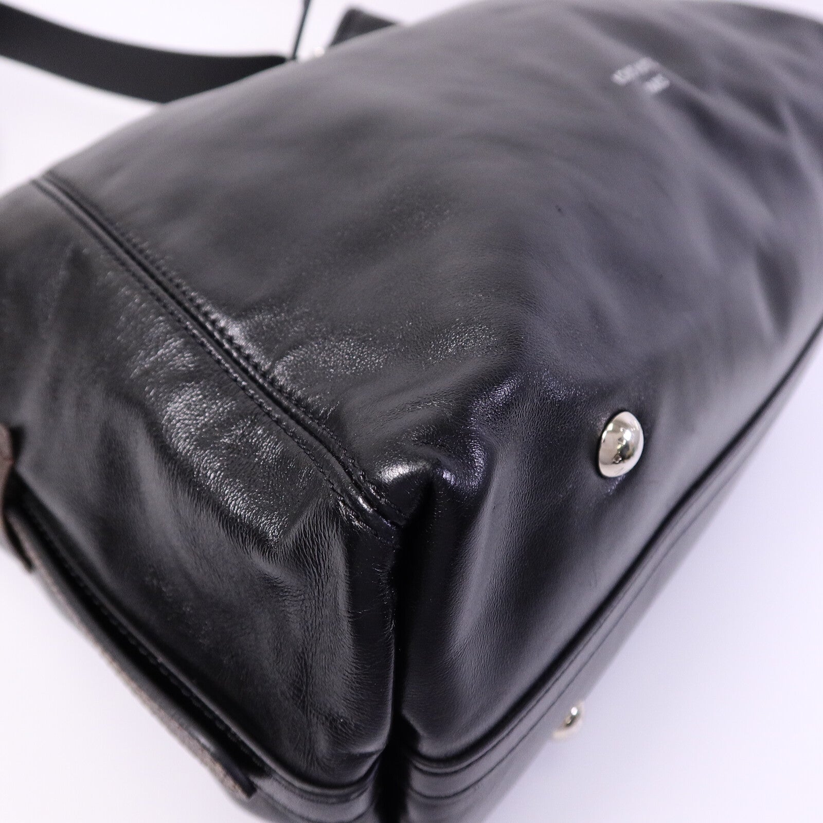 LOUIS VUITTON 羊皮皮革Carryall Vibe MM肩背袋