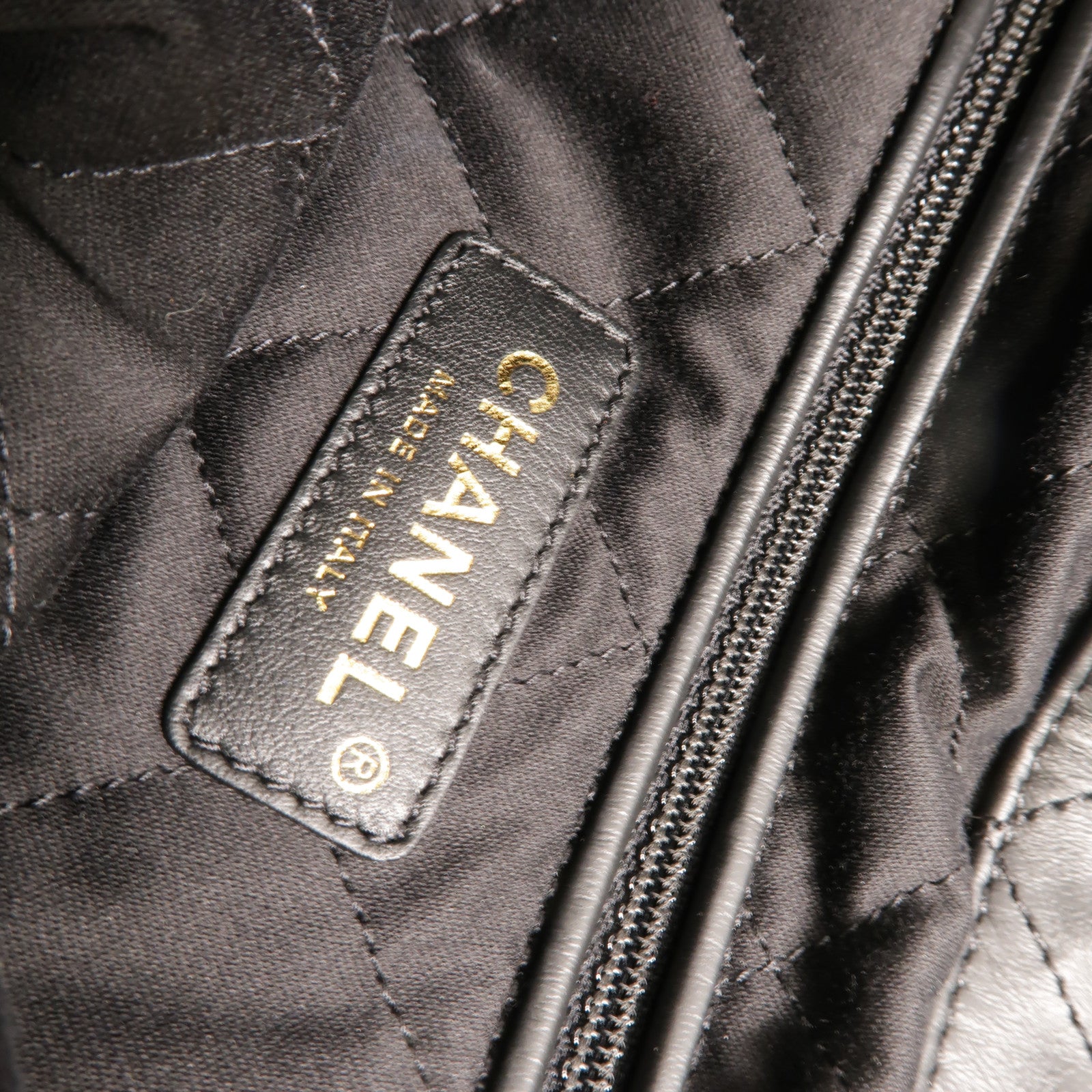 CHANEL 牛皮皮革Chanel 22 Backpack背包