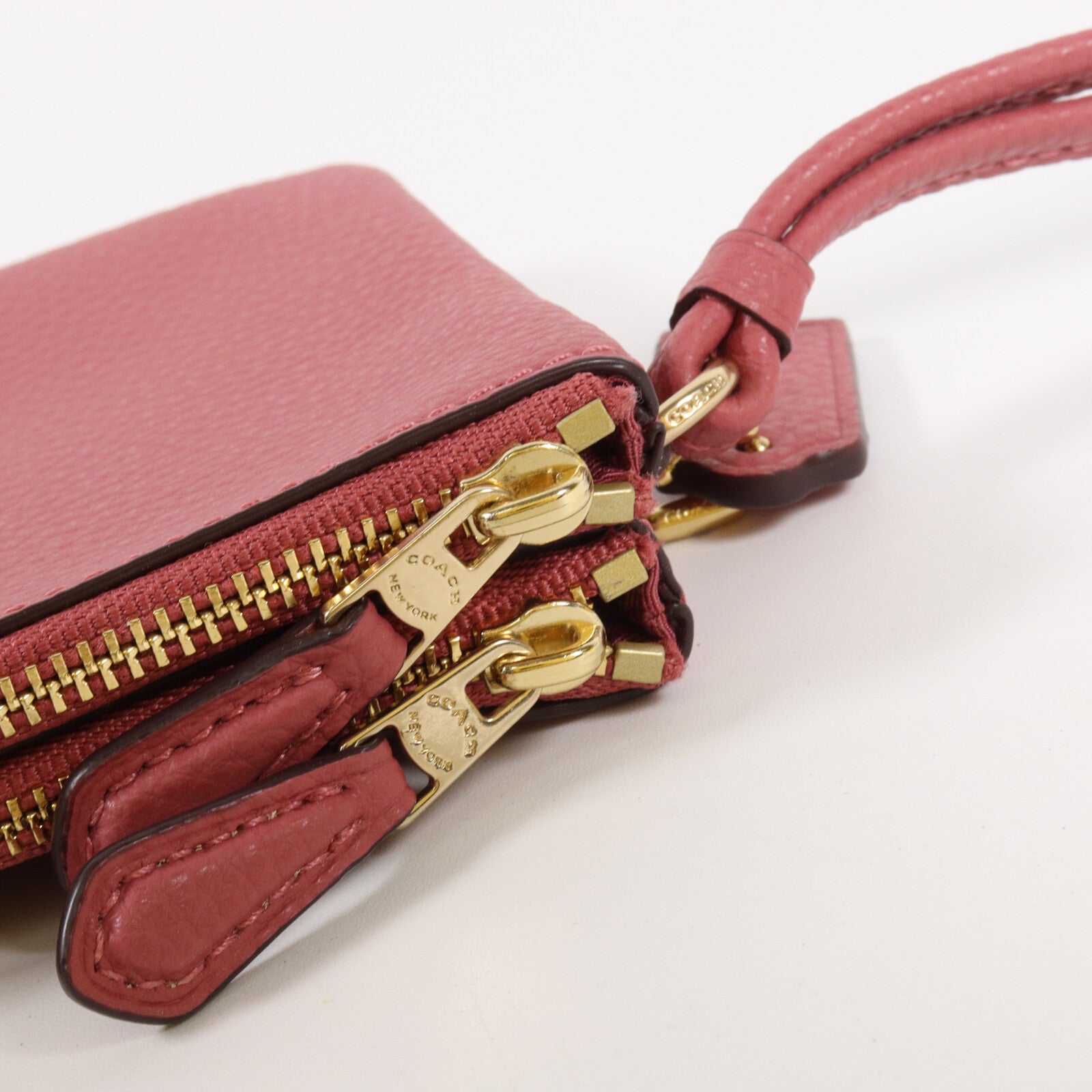 COACH 牛皮皮革Small Pouch手拿包