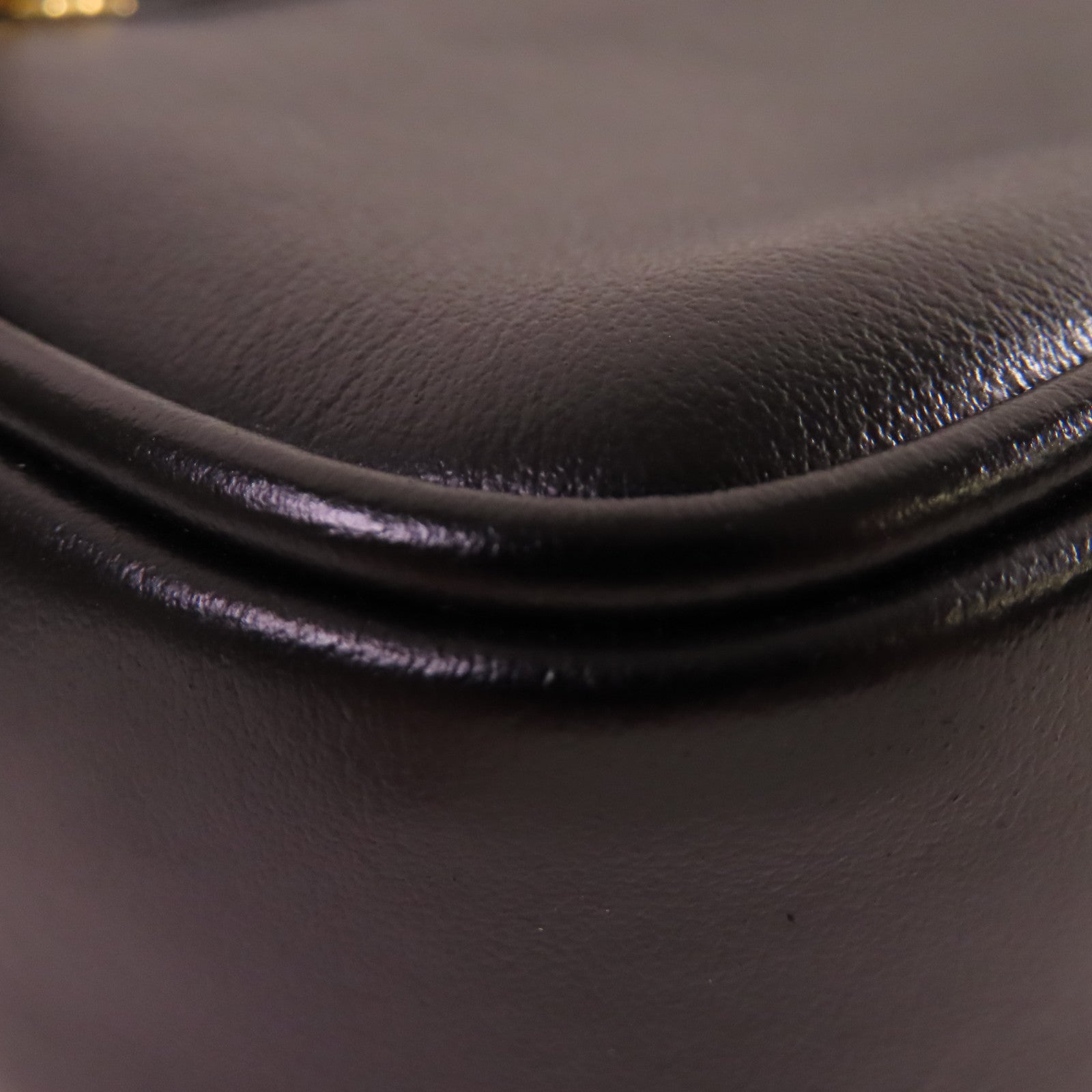 YVES SAINT LAURENT 牛皮皮革Lou Belt Bag金扣腰包黑色