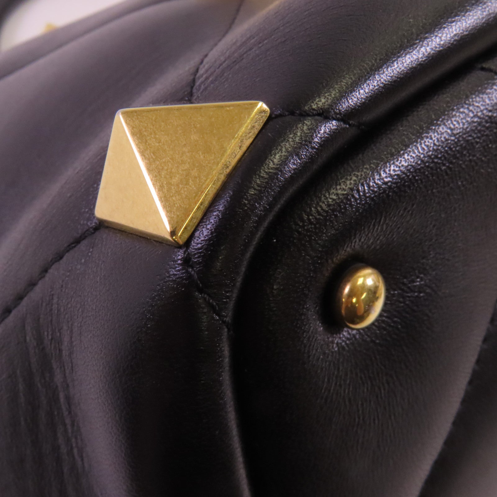 Valentino 牛皮皮革Rockstud金扣手挽肩背兩用袋