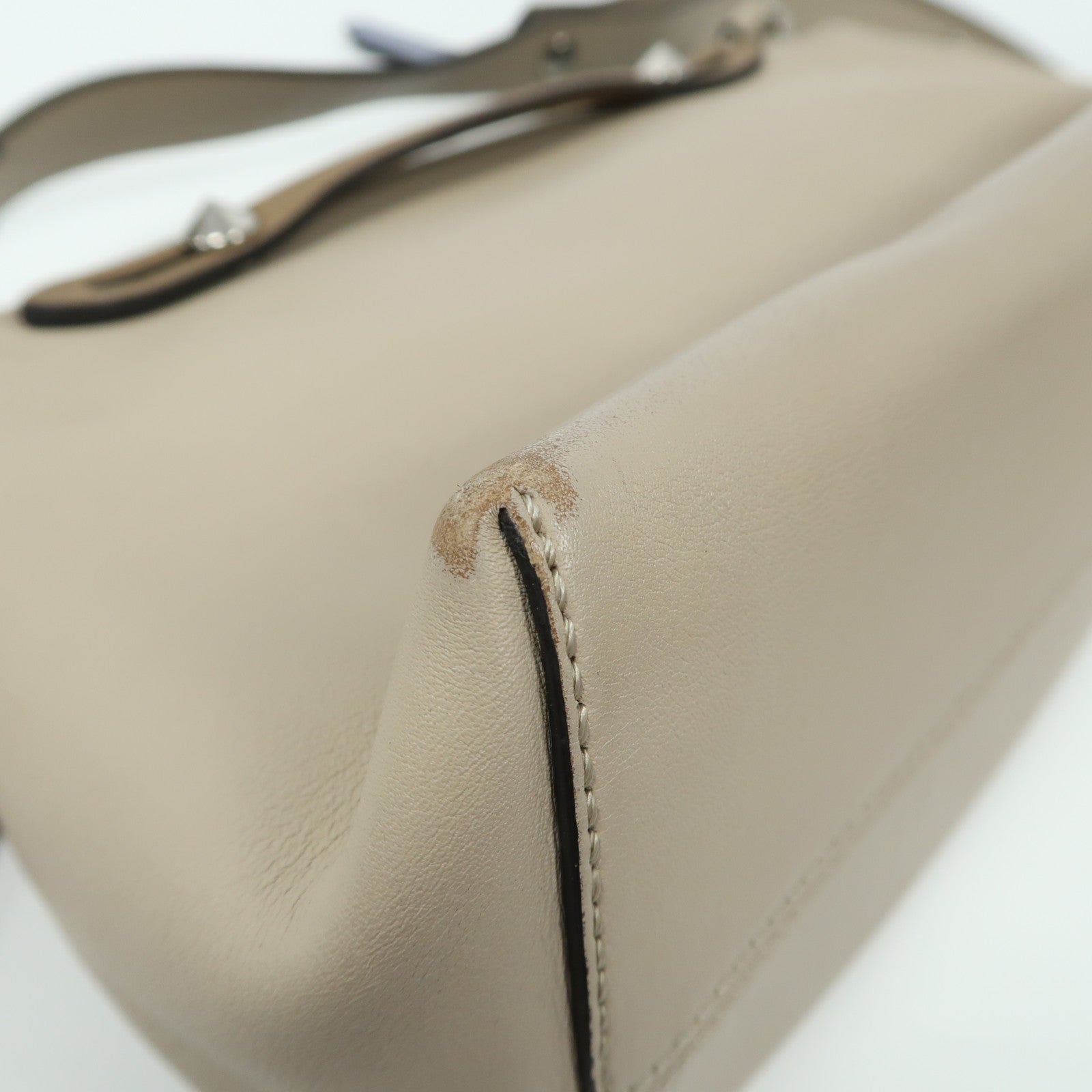 FENDI【激減優惠】 牛皮皮革By The Way銀扣手挽肩背兩用袋米色