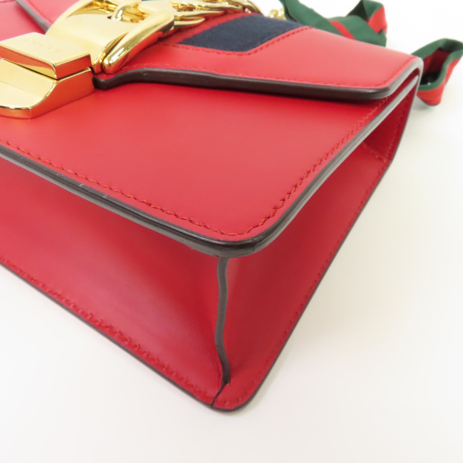 GUCCI 【激減優惠】牛皮皮革Sylvie金扣肩背袋紅色