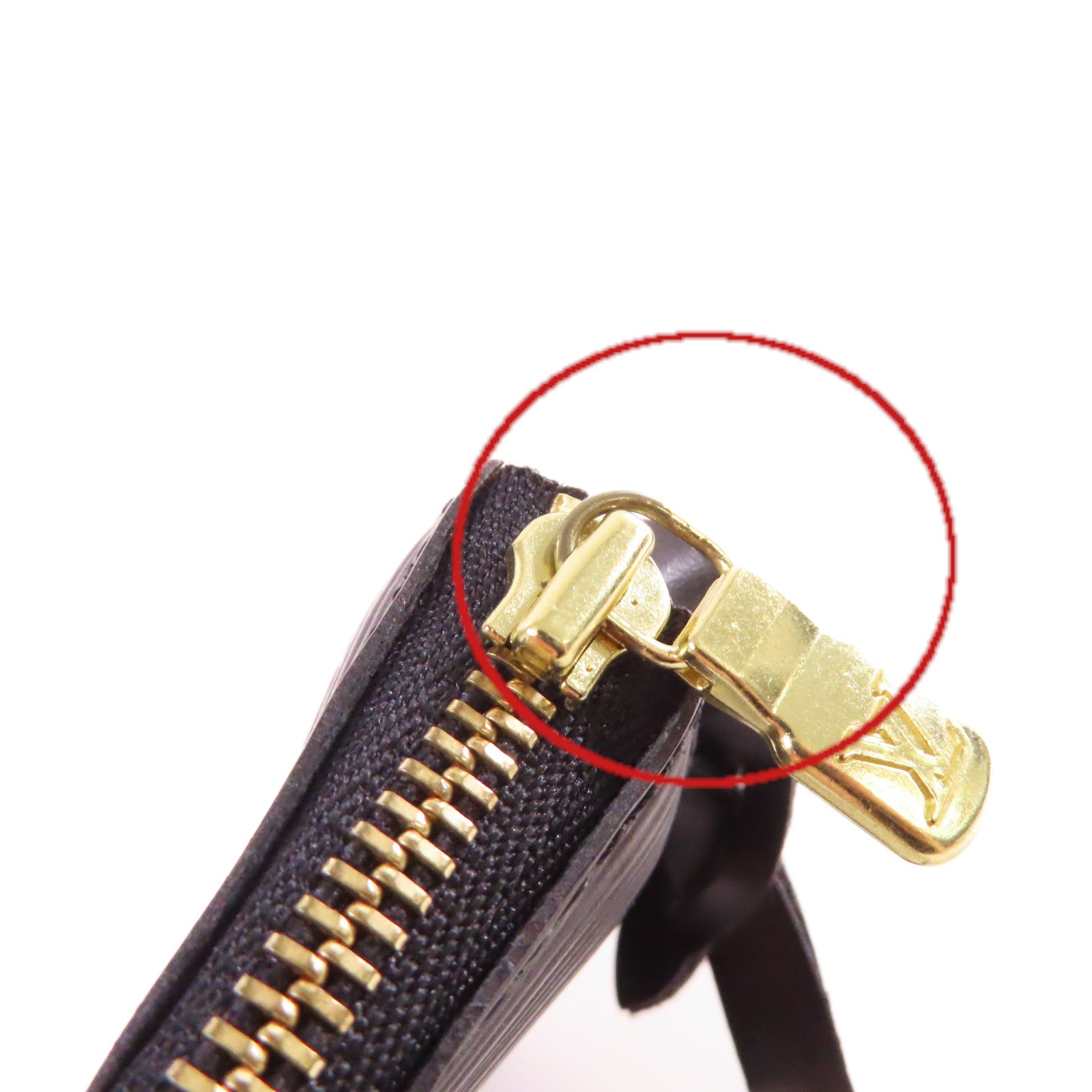 LOUIS VUITTON 【激減優惠】Epi Pochette Accessoires Pouch Handbag金扣手挽袋黑色