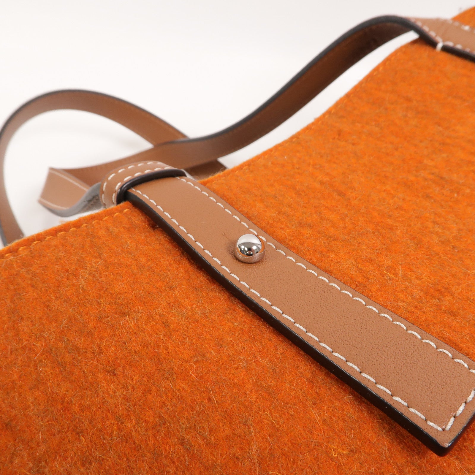 LOEWE Wool Felt/牛皮皮革Basket Small手挽袋