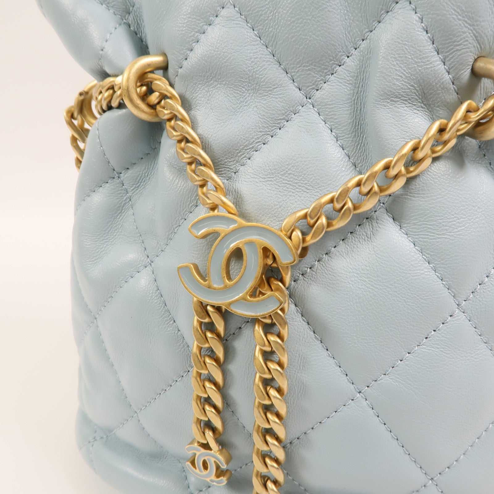 CHANEL 羊皮皮革Bucket Bag金扣鏈帶手挽肩背兩用袋