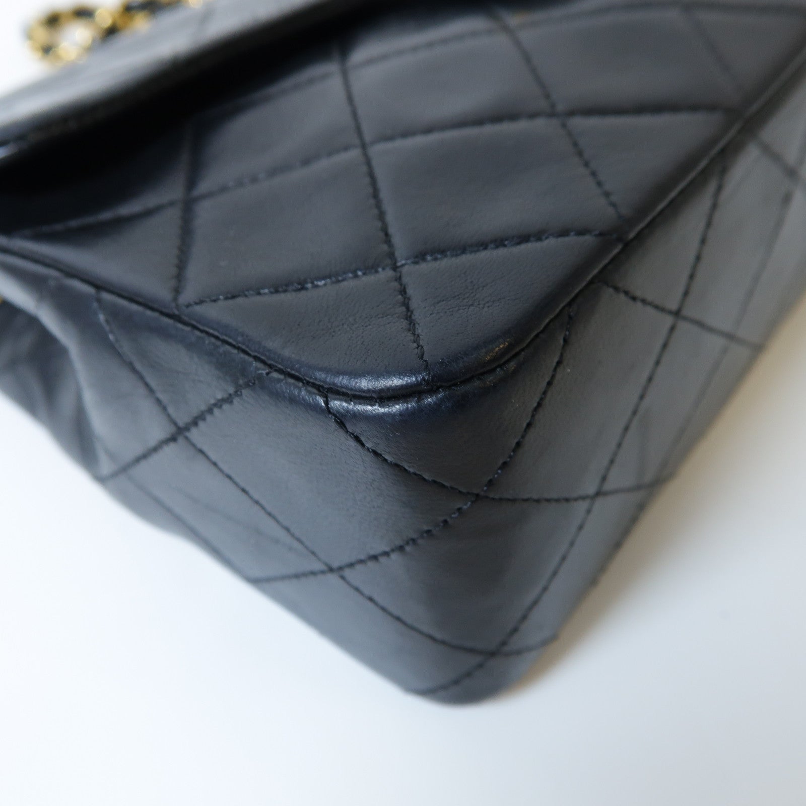 CHANEL 菱格羊皮皮革Vintage Flap Chain Shoulder Bag金扣鏈帶肩背袋黑色