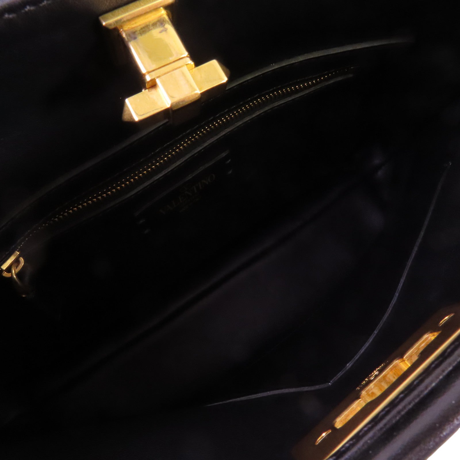 Valentino 牛皮皮革Rockstud金扣手挽肩背兩用袋