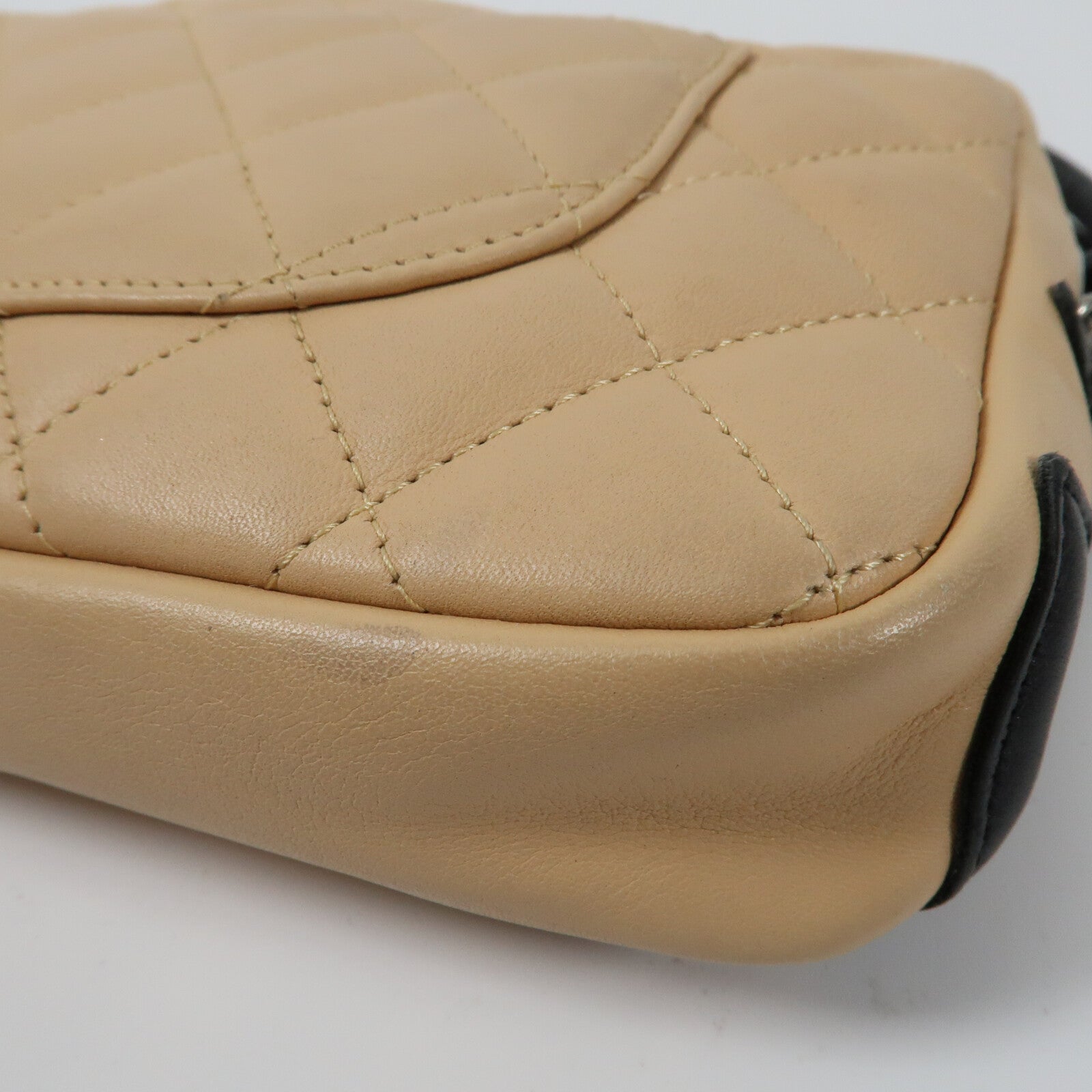CHANEL 牛皮皮革Cambon Small Rectangle銀扣手挽袋