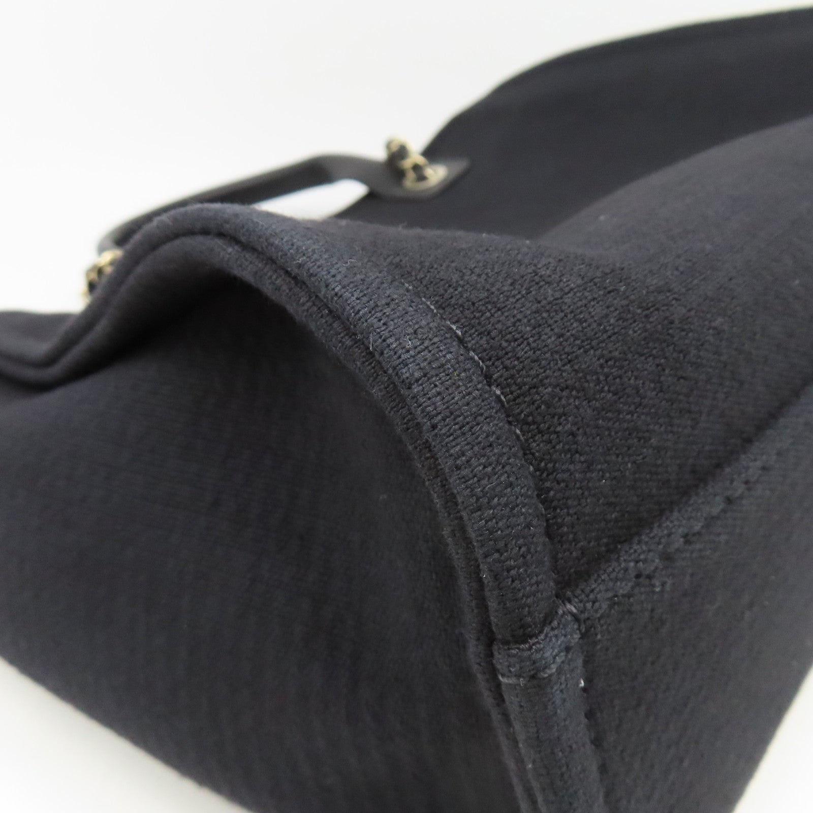 CHANEL 帆布Deauville Tote Medium銀扣手挽肩背兩用袋黑色