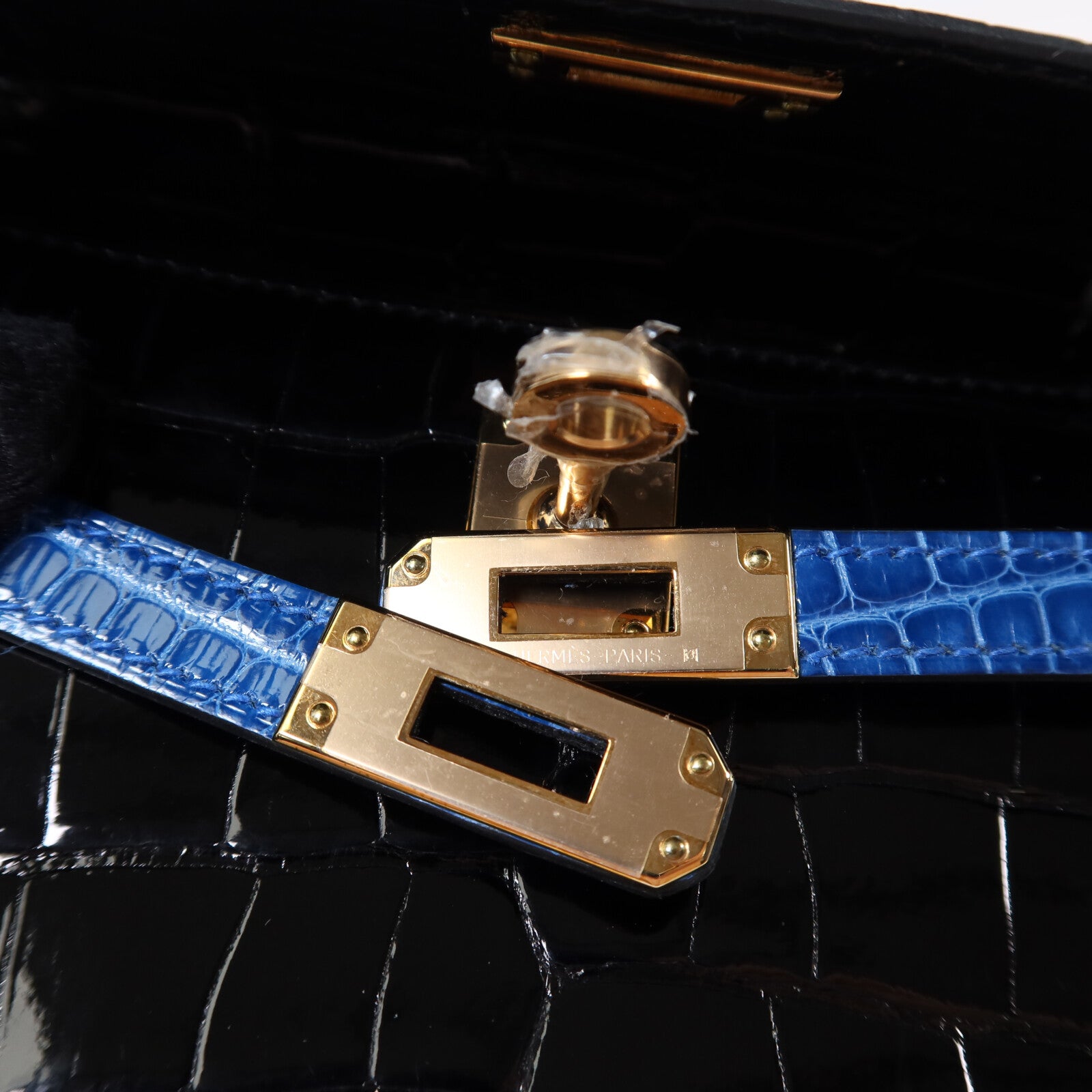 HERMES 【激減優惠】鱷魚皮革Kelly Pochette金扣手挽袋Noir/Mykonos
