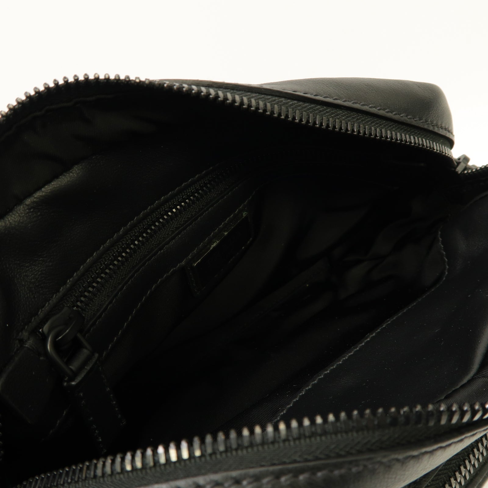 PRADA 牛皮皮革Shoulder Bag肩背袋黑色