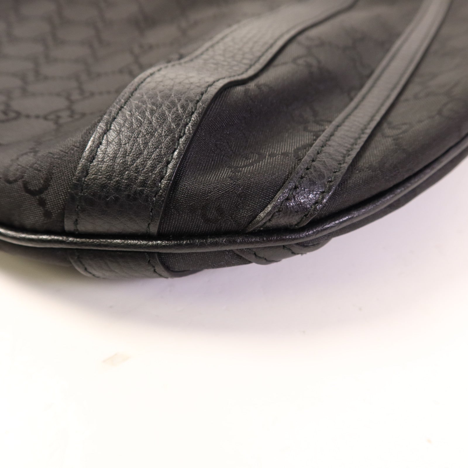 GUCCI 尼龍Shoulder Tote金扣肩背袋/手挽袋