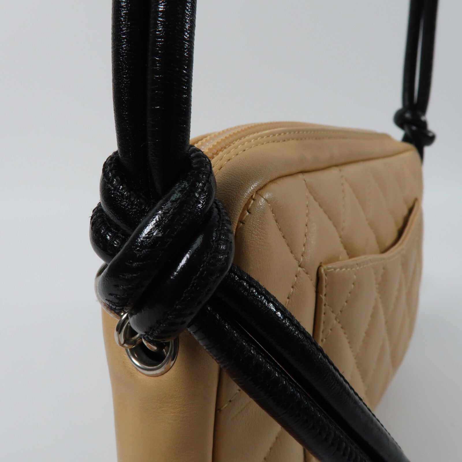 CHANEL 牛皮皮革Cambon Small Rectangle銀扣手挽袋