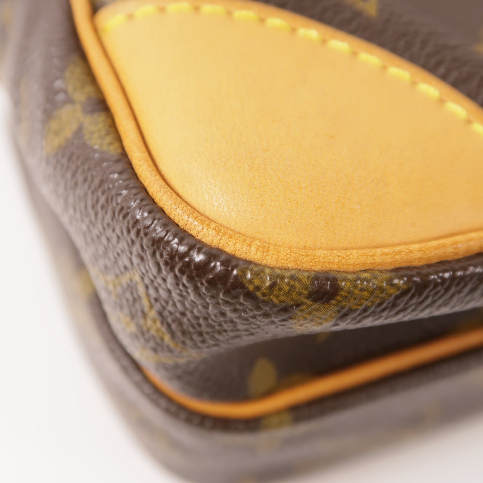 LOUIS VUITTON Monogram Amazon金扣肩背袋