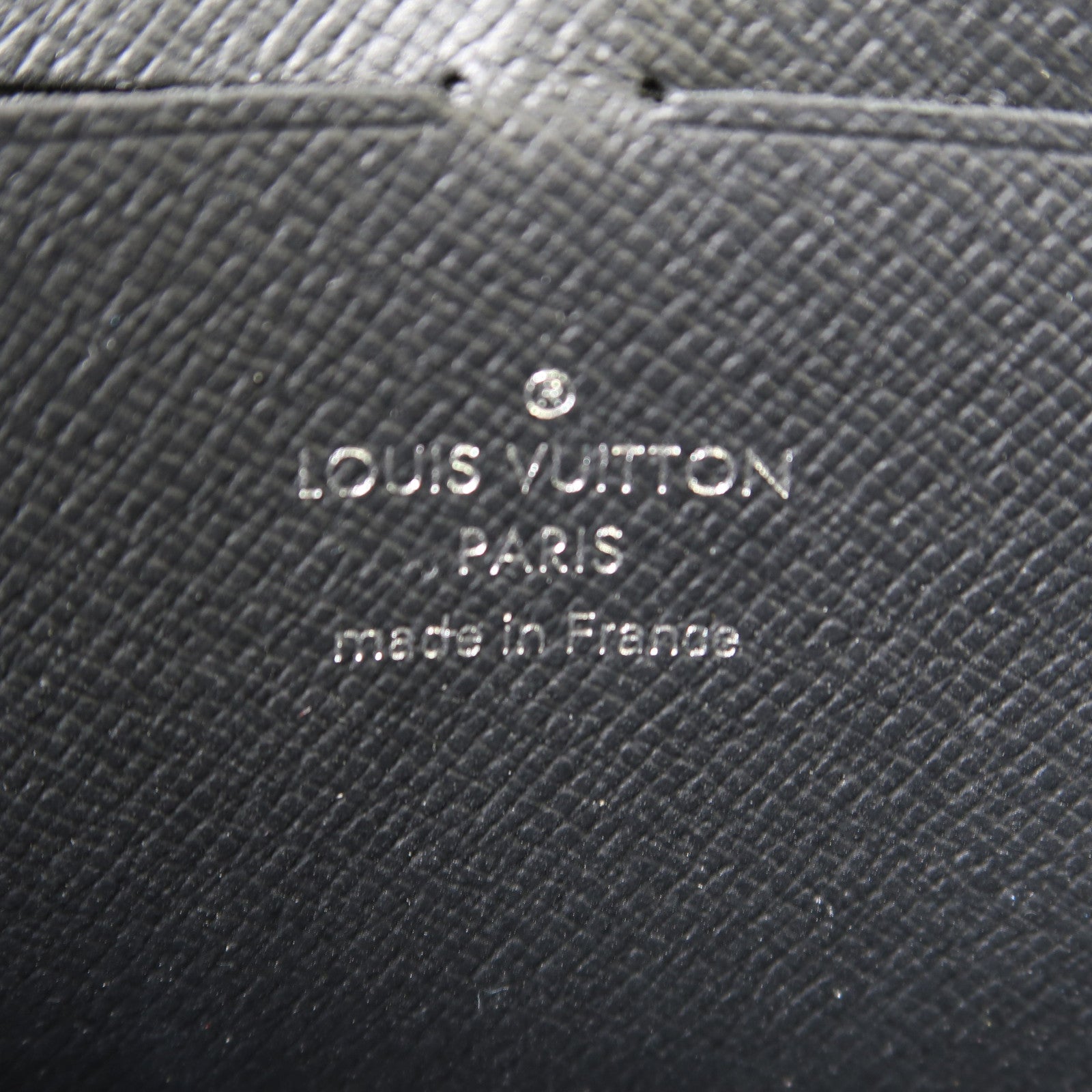LOUIS VUITTON Monogram Eclipse Soft Trunk Wallet肩背袋黑色