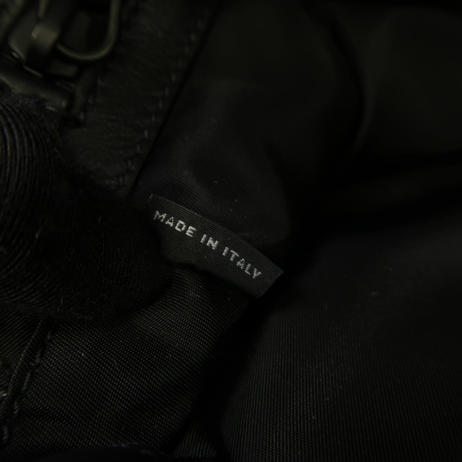 PRADA 牛皮皮革Shoulder Bag肩背袋黑色