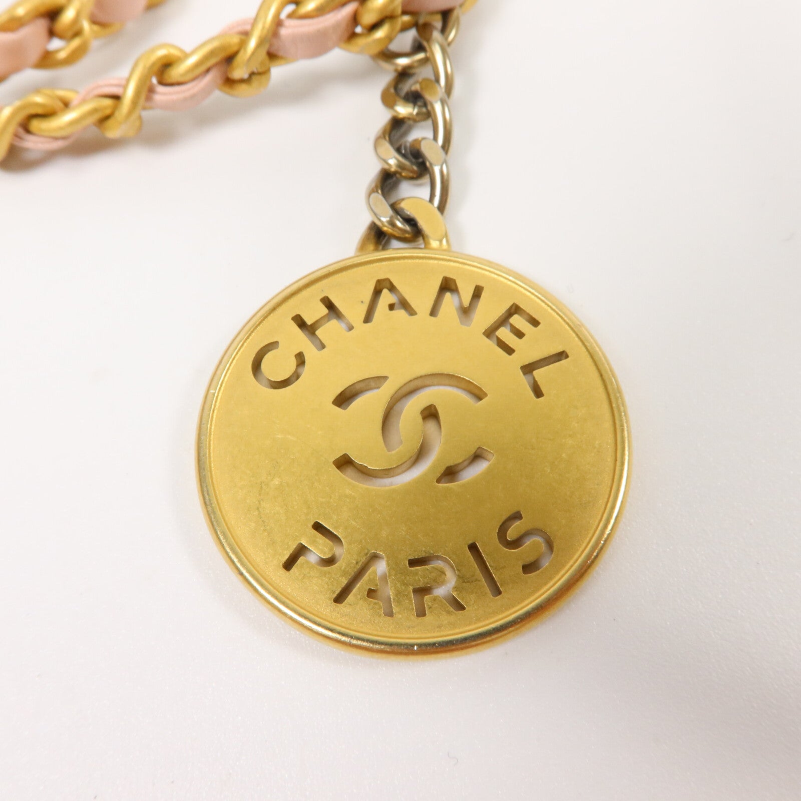 CHANEL 牛皮皮革Chanel 22 Mini鏈帶手挽肩背兩用袋