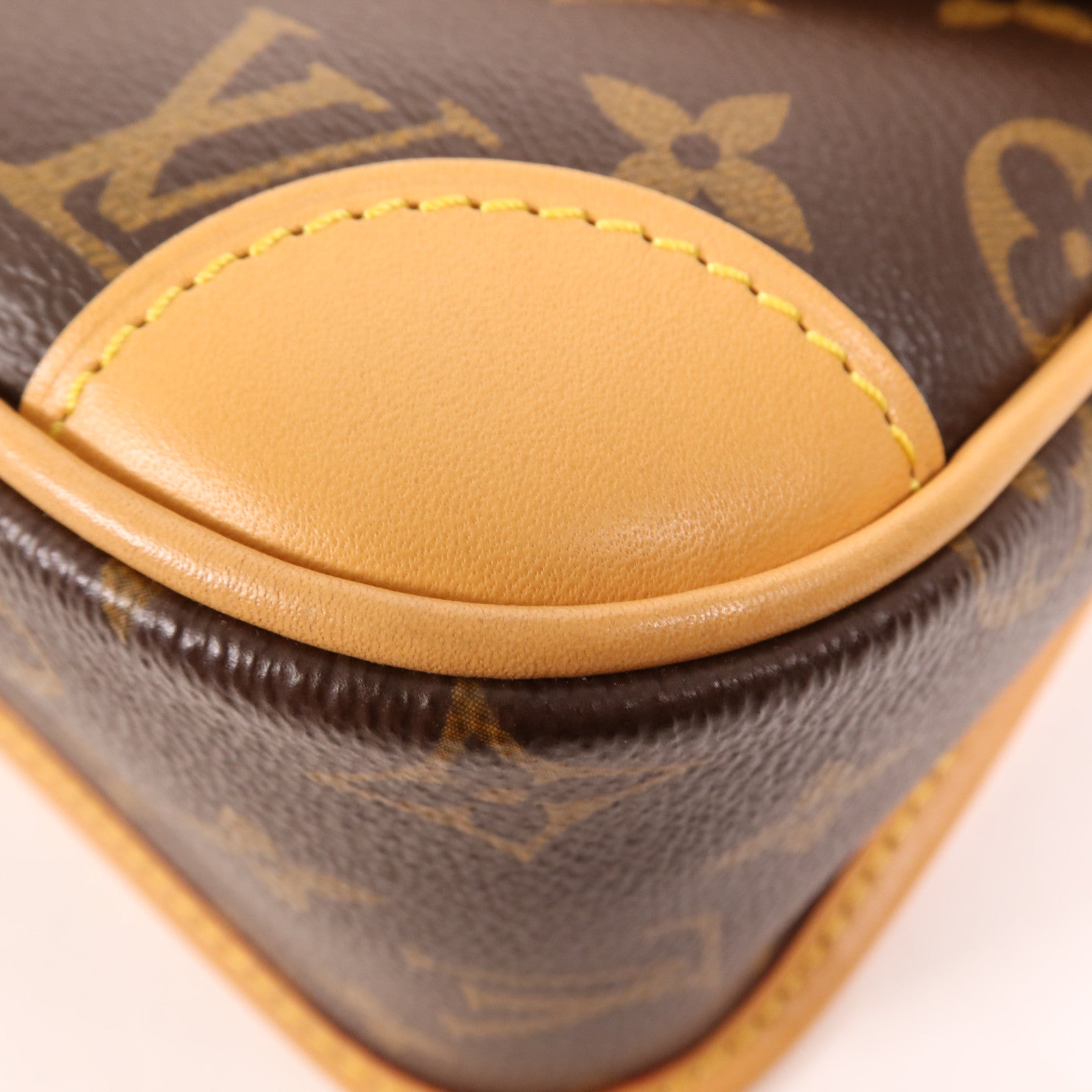 LOUIS VUITTON Monogram Diane金扣肩背袋
