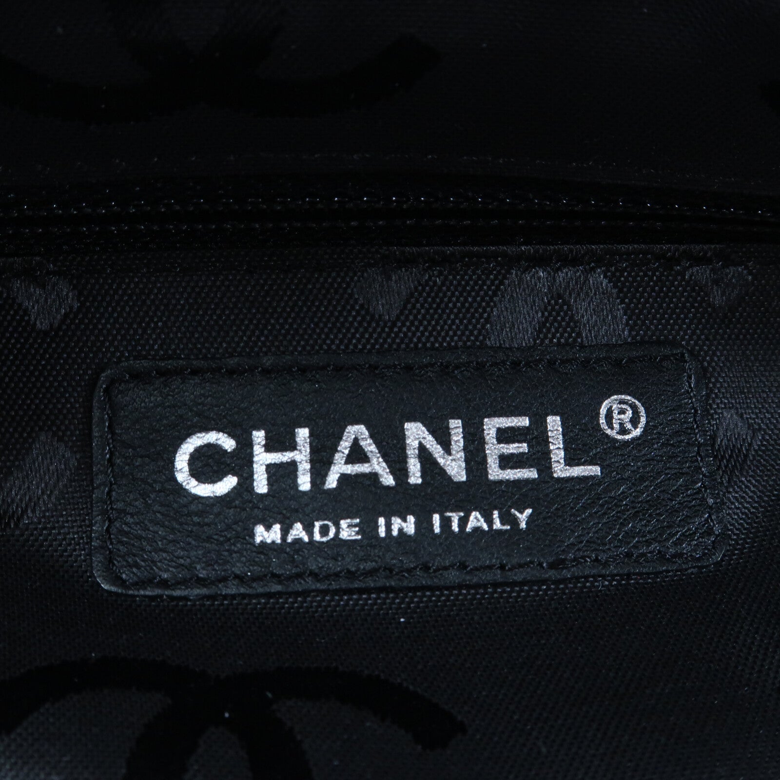 CHANEL 牛皮皮革Cambon Small Rectangle銀扣手挽袋