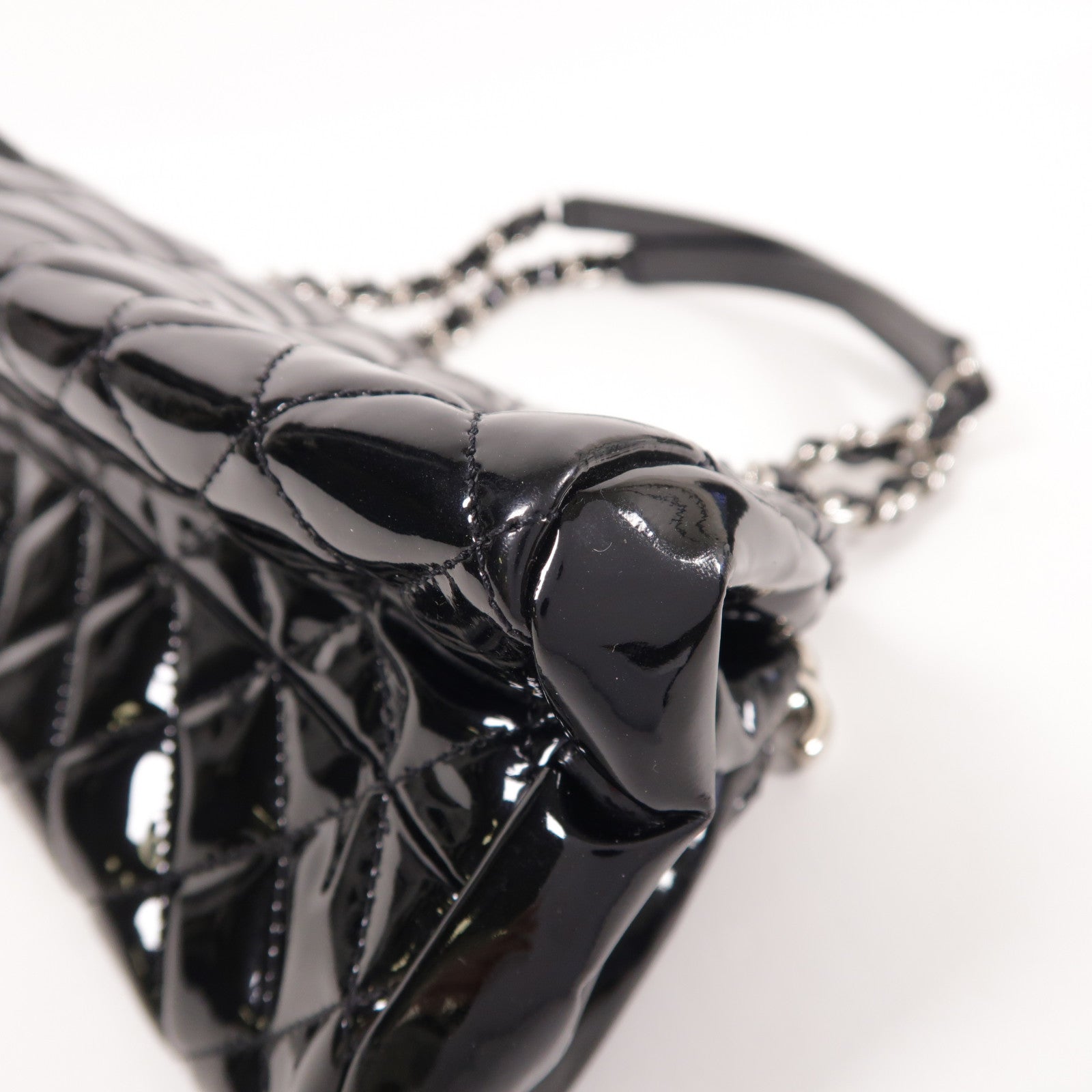 CHANEL 漆皮皮革Chain Shoulder銀扣鏈帶肩背袋