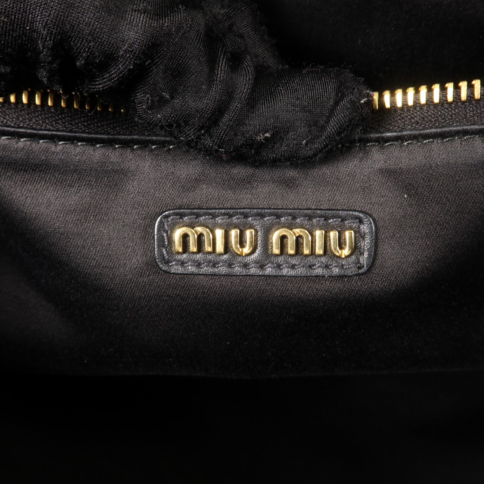 Miu Miu 牛皮皮革Beau Bag手挽袋