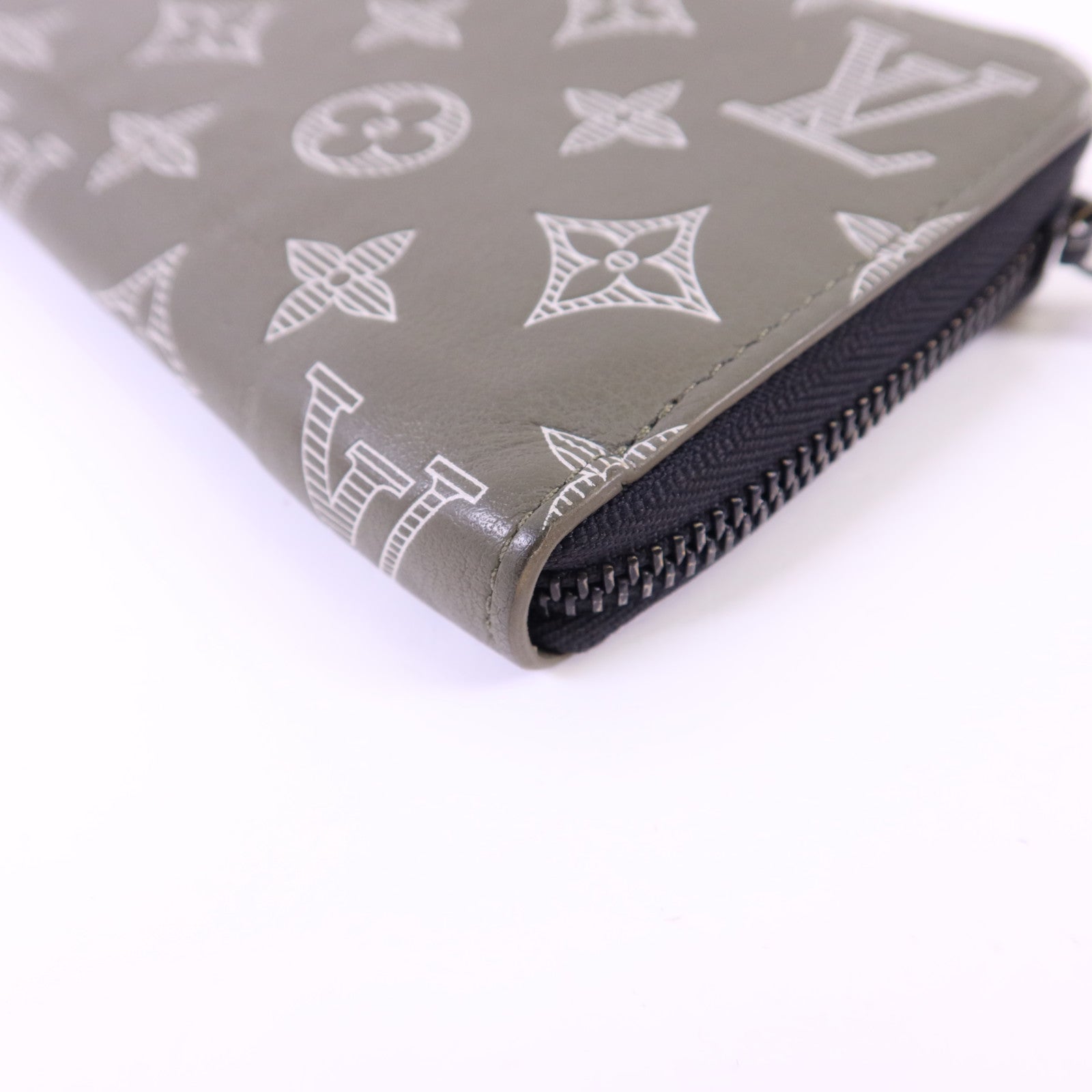 LOUIS VUITTON 【激減優惠】Monogram Shadow Zipper Wallet Horzontal長錢包