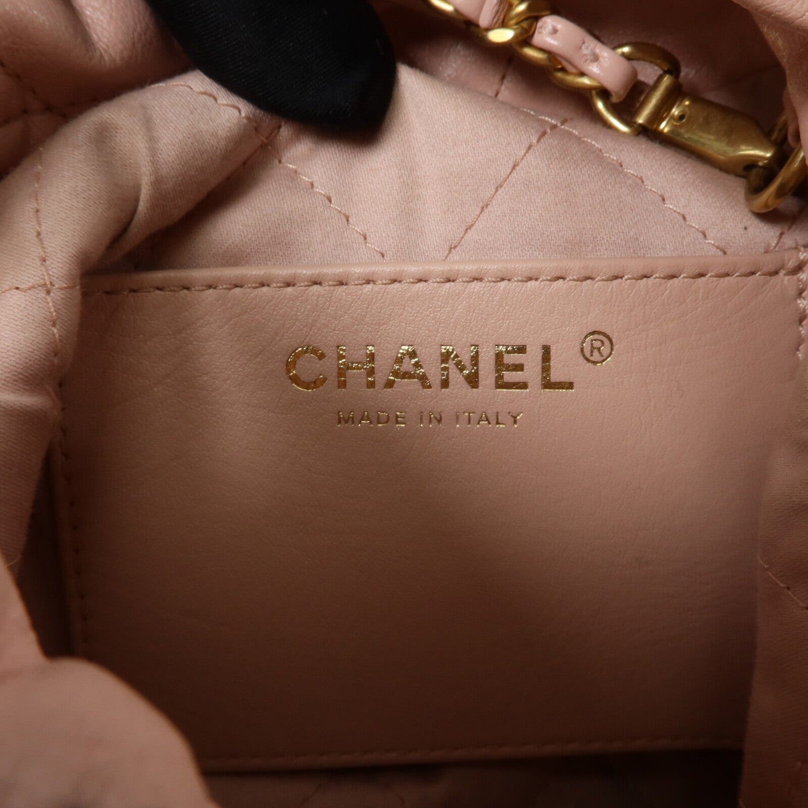 CHANEL 牛皮皮革Chanel 22 Mini鏈帶手挽肩背兩用袋