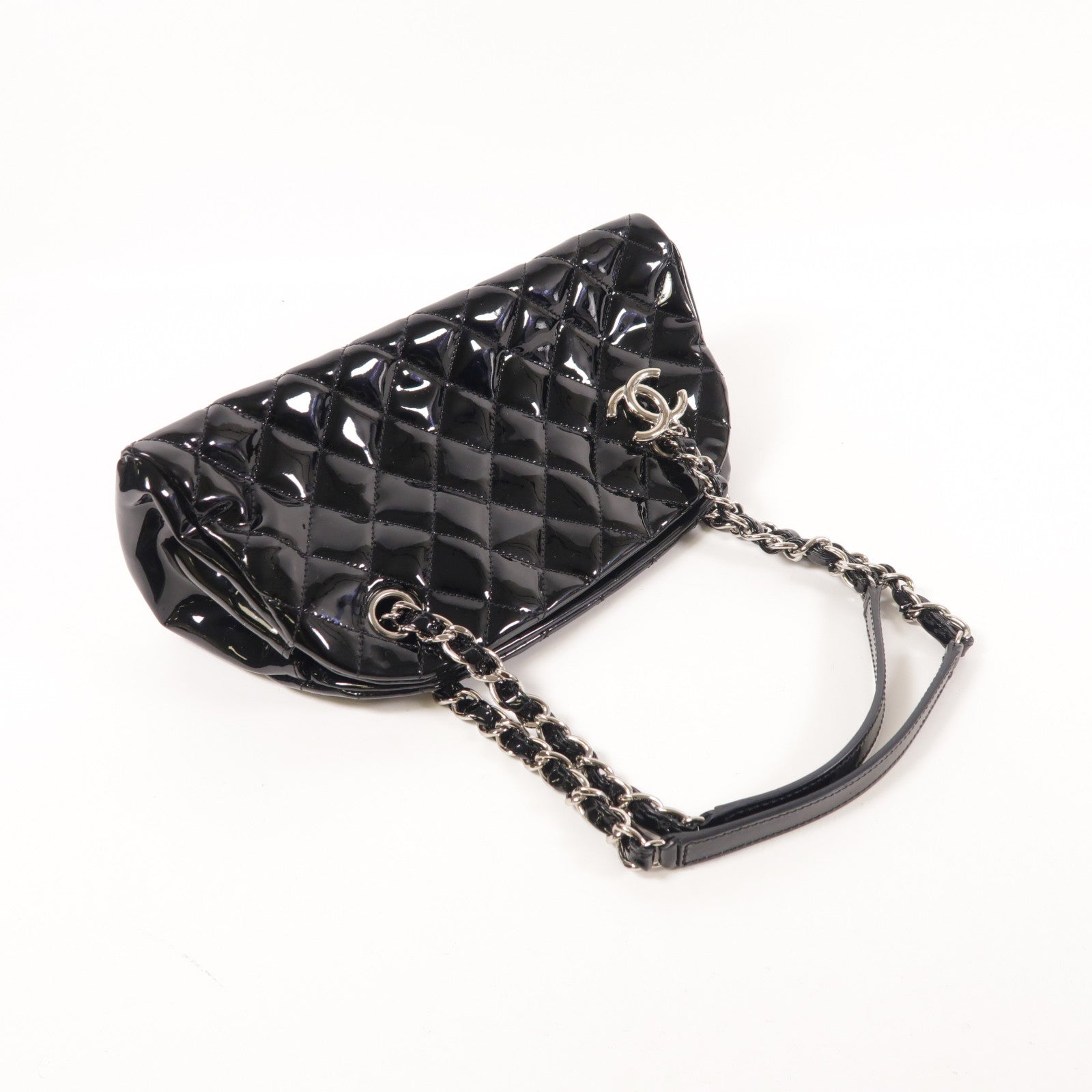 CHANEL 漆皮皮革Chain Shoulder銀扣鏈帶肩背袋