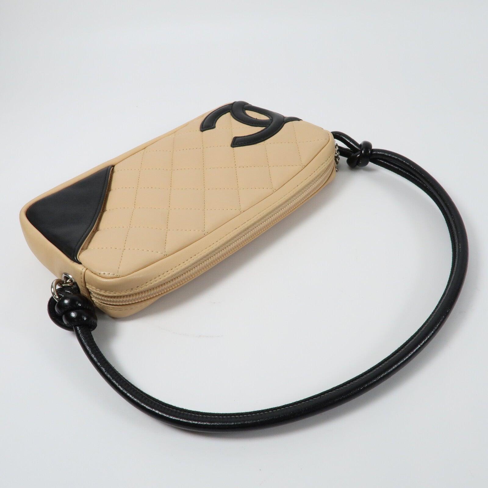 CHANEL 牛皮皮革Cambon Small Rectangle銀扣手挽袋