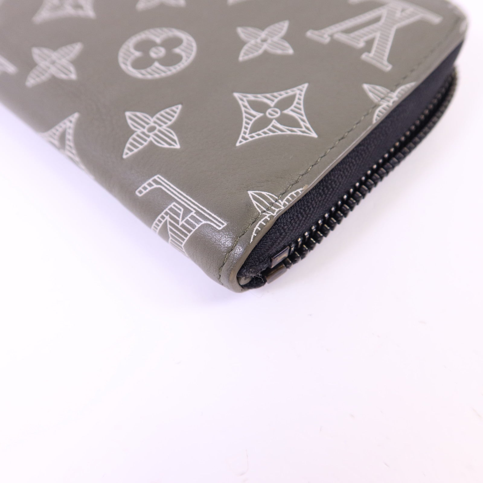 LOUIS VUITTON 【激減優惠】Monogram Shadow Zipper Wallet Horzontal長錢包