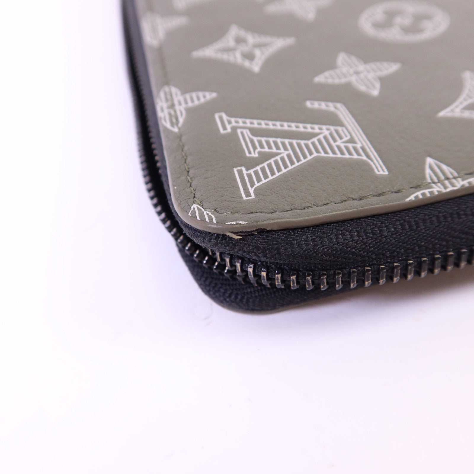 LOUIS VUITTON 【激減優惠】Monogram Shadow Zipper Wallet Horzontal長錢包