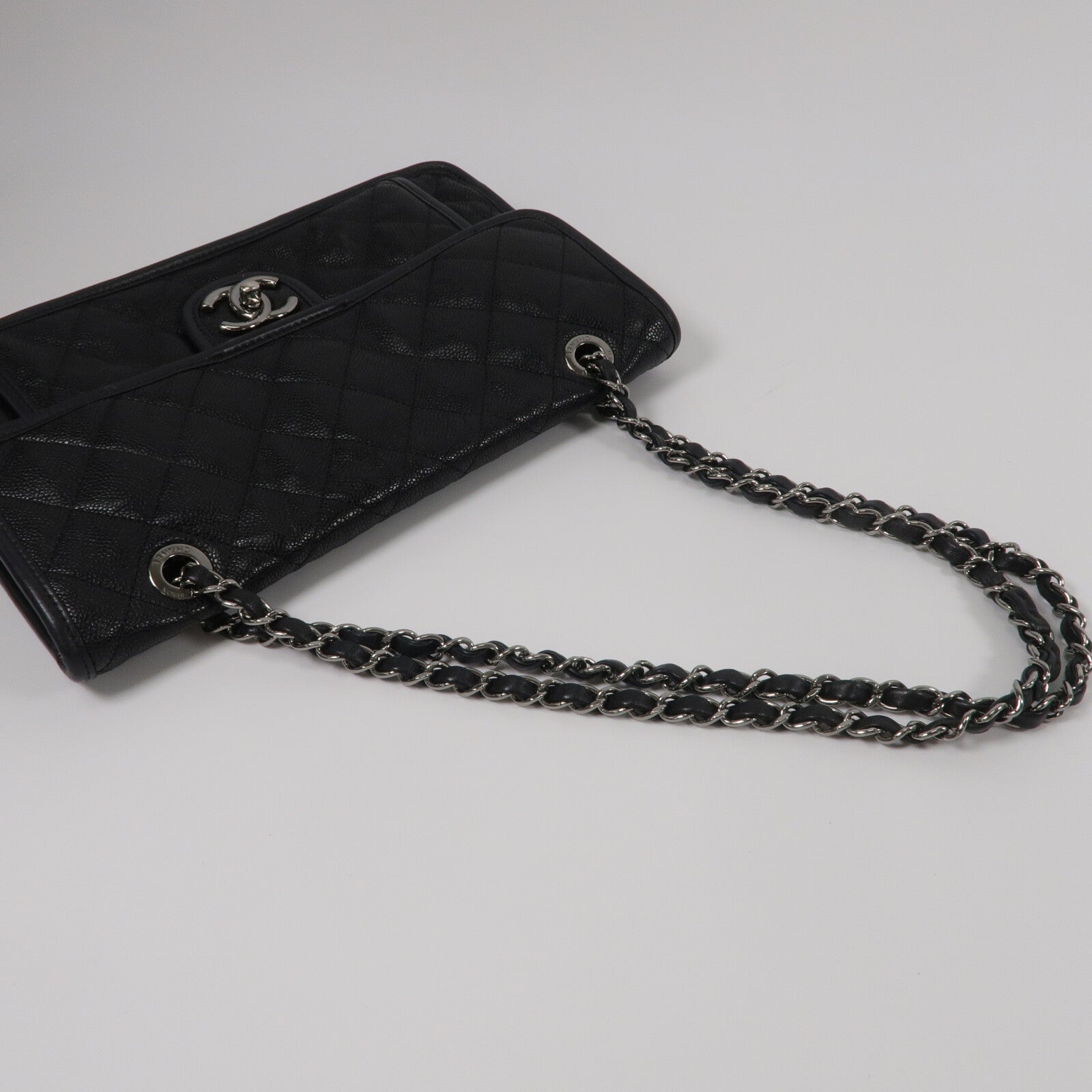 CHANEL 牛皮皮革French Riviera Flap鏈帶肩背袋