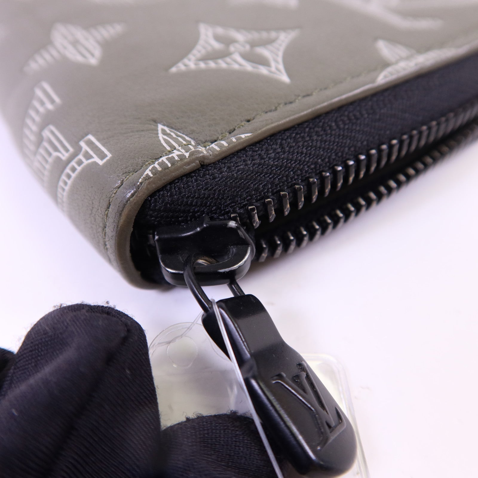 LOUIS VUITTON 【激減優惠】Monogram Shadow Zipper Wallet Horzontal長錢包