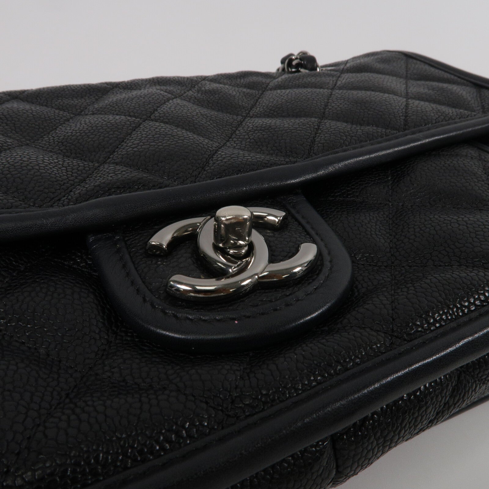 CHANEL 牛皮皮革French Riviera Flap鏈帶肩背袋