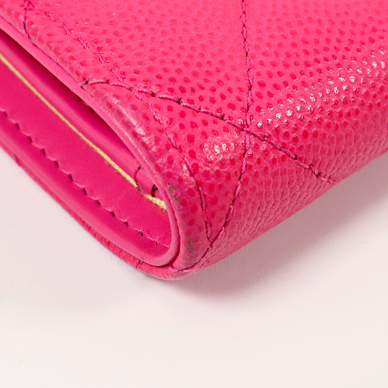 CHANEL 牛皮皮革C19 Medium Flap錢包