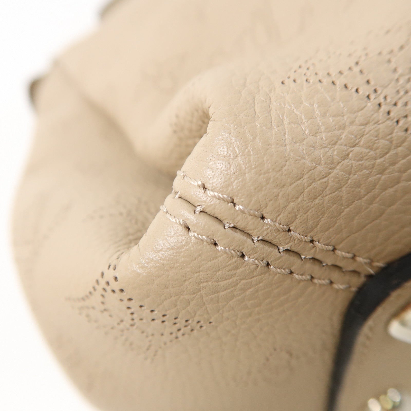 LOUIS VUITTON Mahina Babylone BB銀扣手挽肩背兩用袋米色