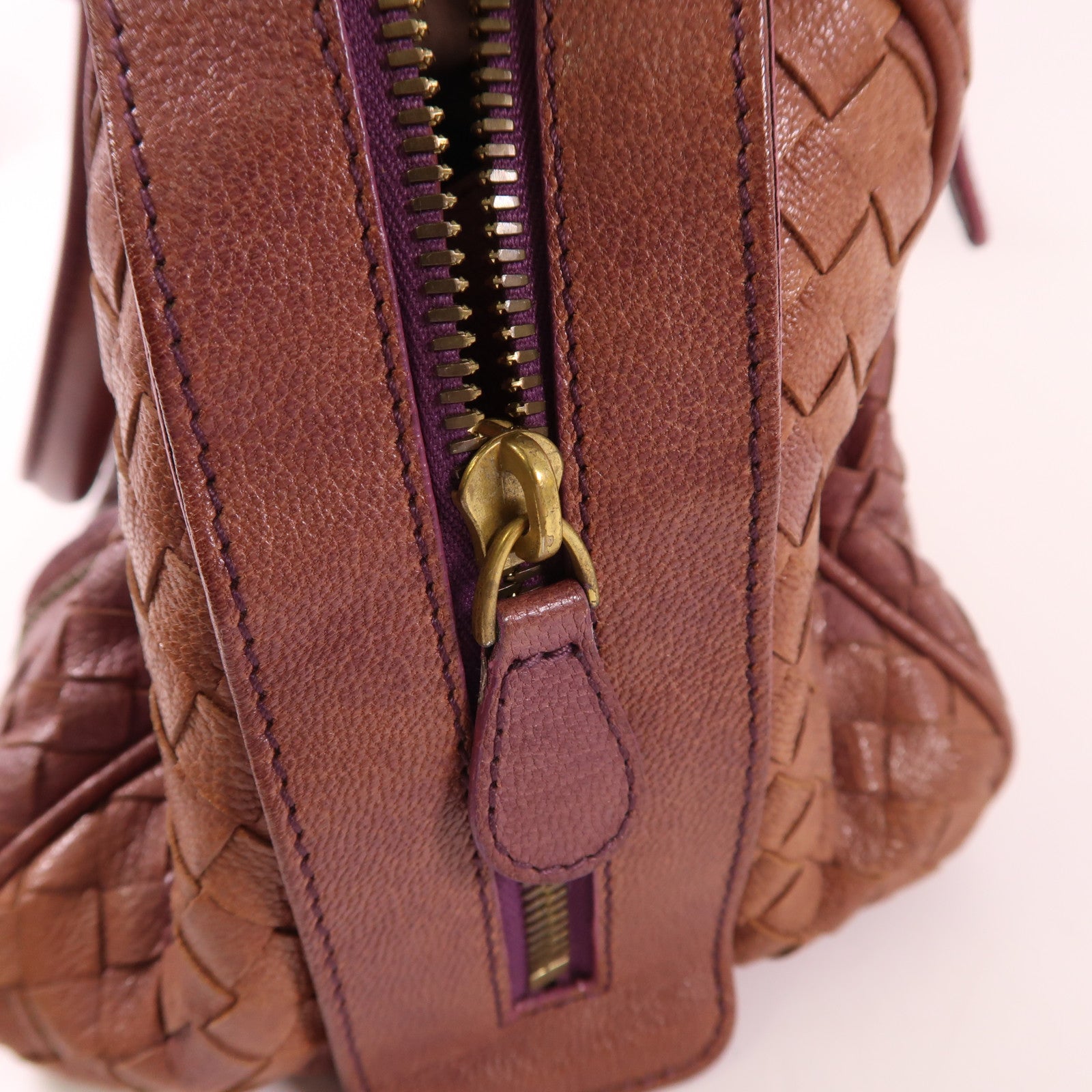 BOTTEGA VENETA 牛皮皮革Handbag金扣手挽袋