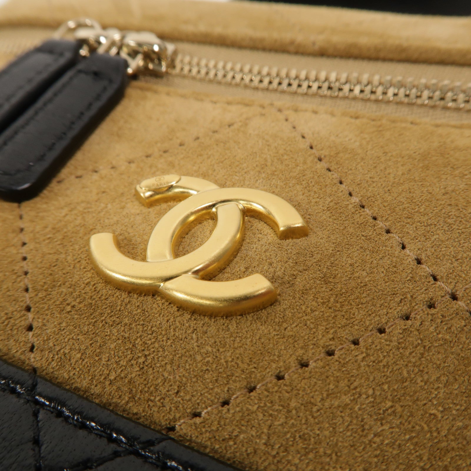 CHANEL 麂皮皮革Vanity With Chain鏈帶手挽肩背兩用袋