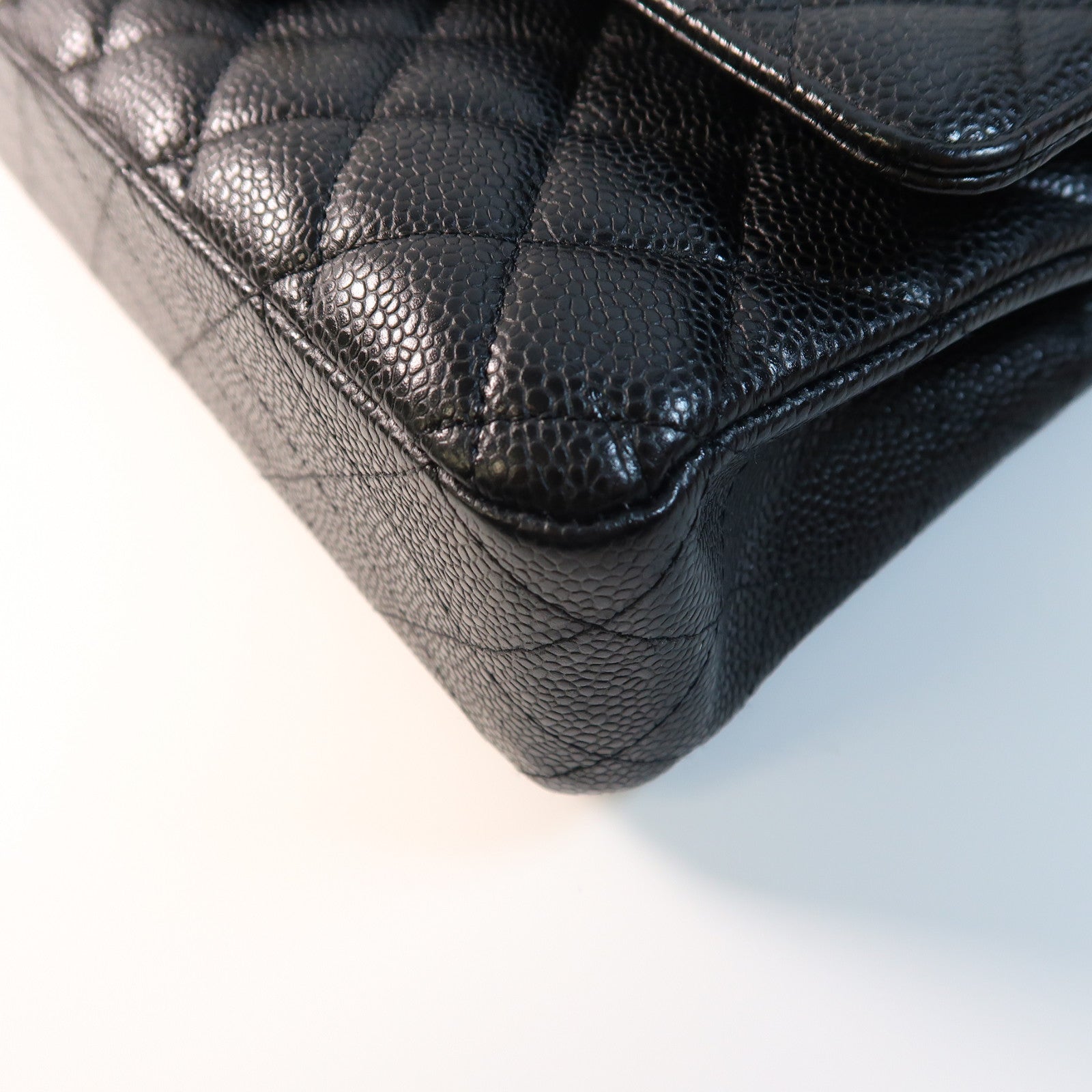 CHANEL 菱格牛皮皮革Classic 25金扣鏈帶肩背袋黑色