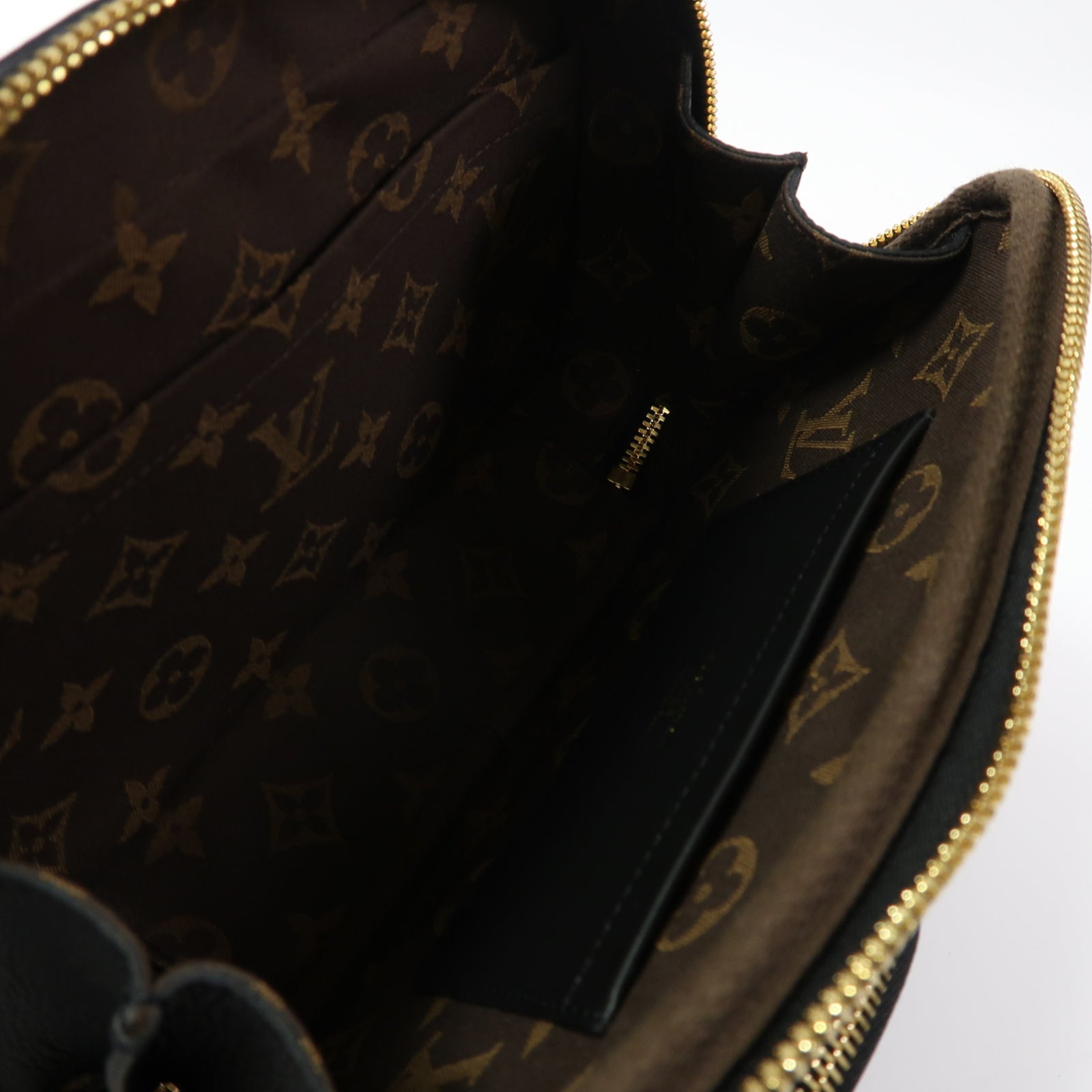 LOUIS VUITTON 牛皮皮革Utility Crossbody金扣手挽肩背兩用袋黑色