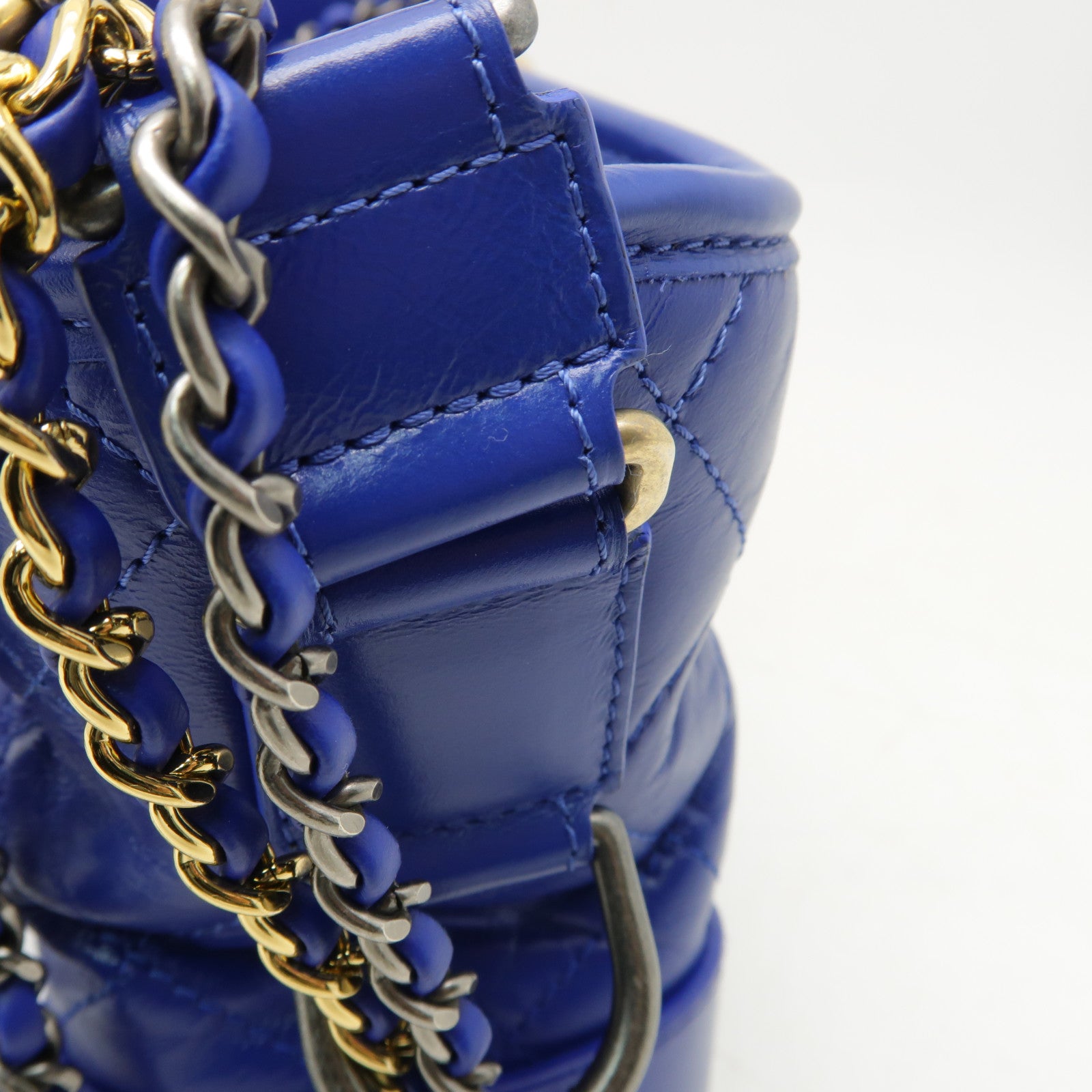 CHANEL 【激減優惠】菱格Aged Calf皮革Small Gabrielle金扣手挽肩背兩用袋藍色